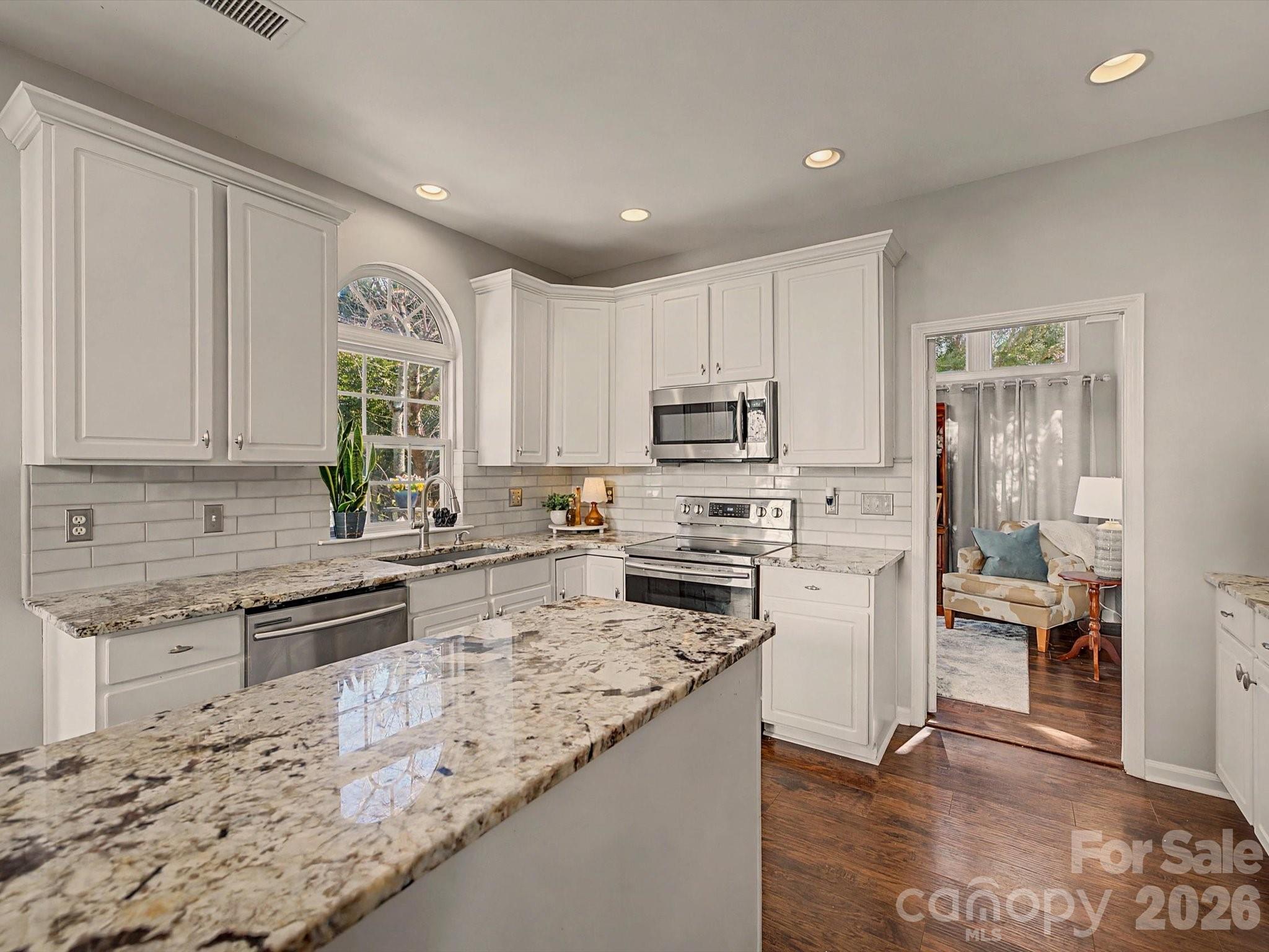 16214 Hollingbourne Road