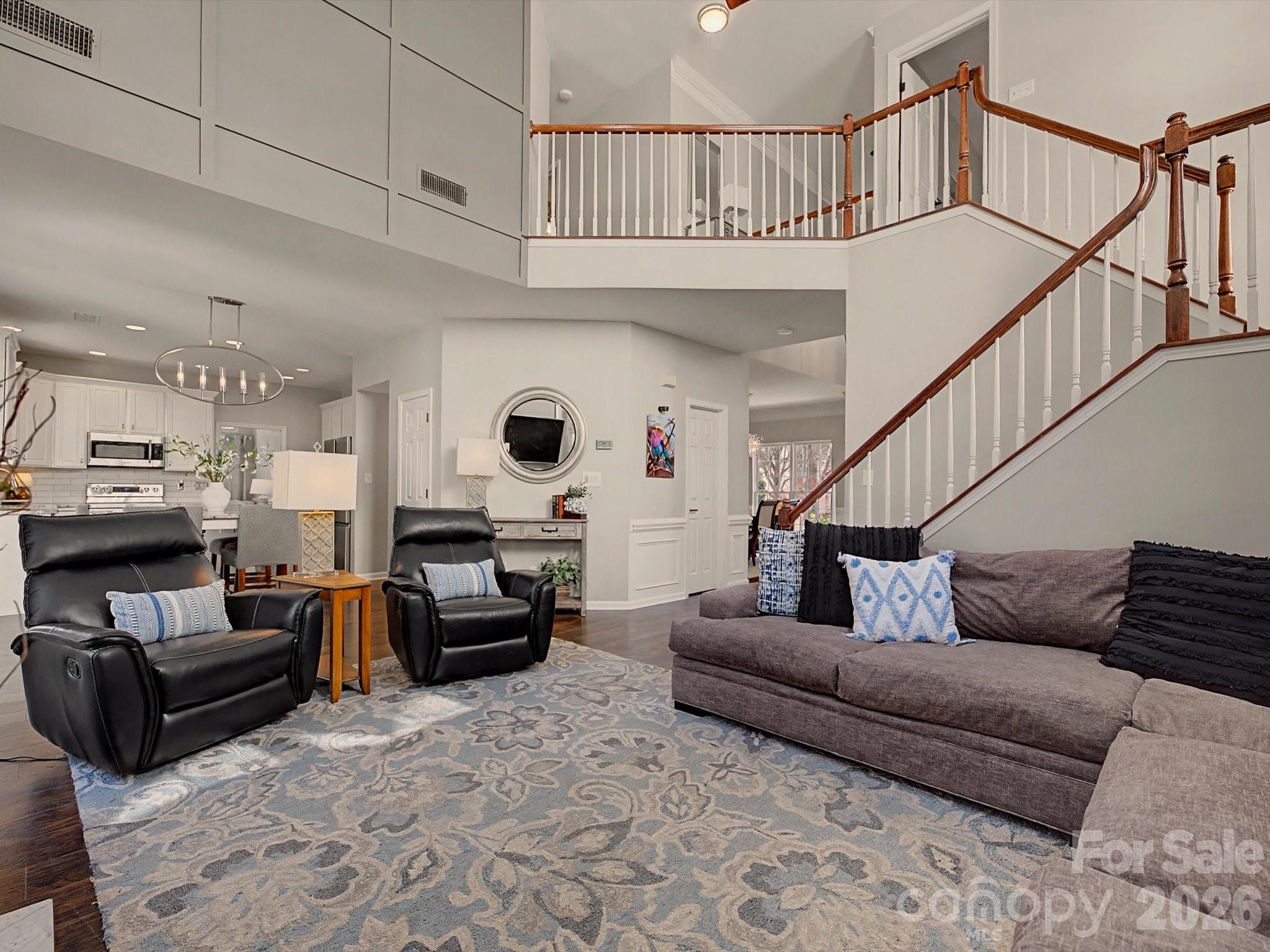 16214 Hollingbourne Road