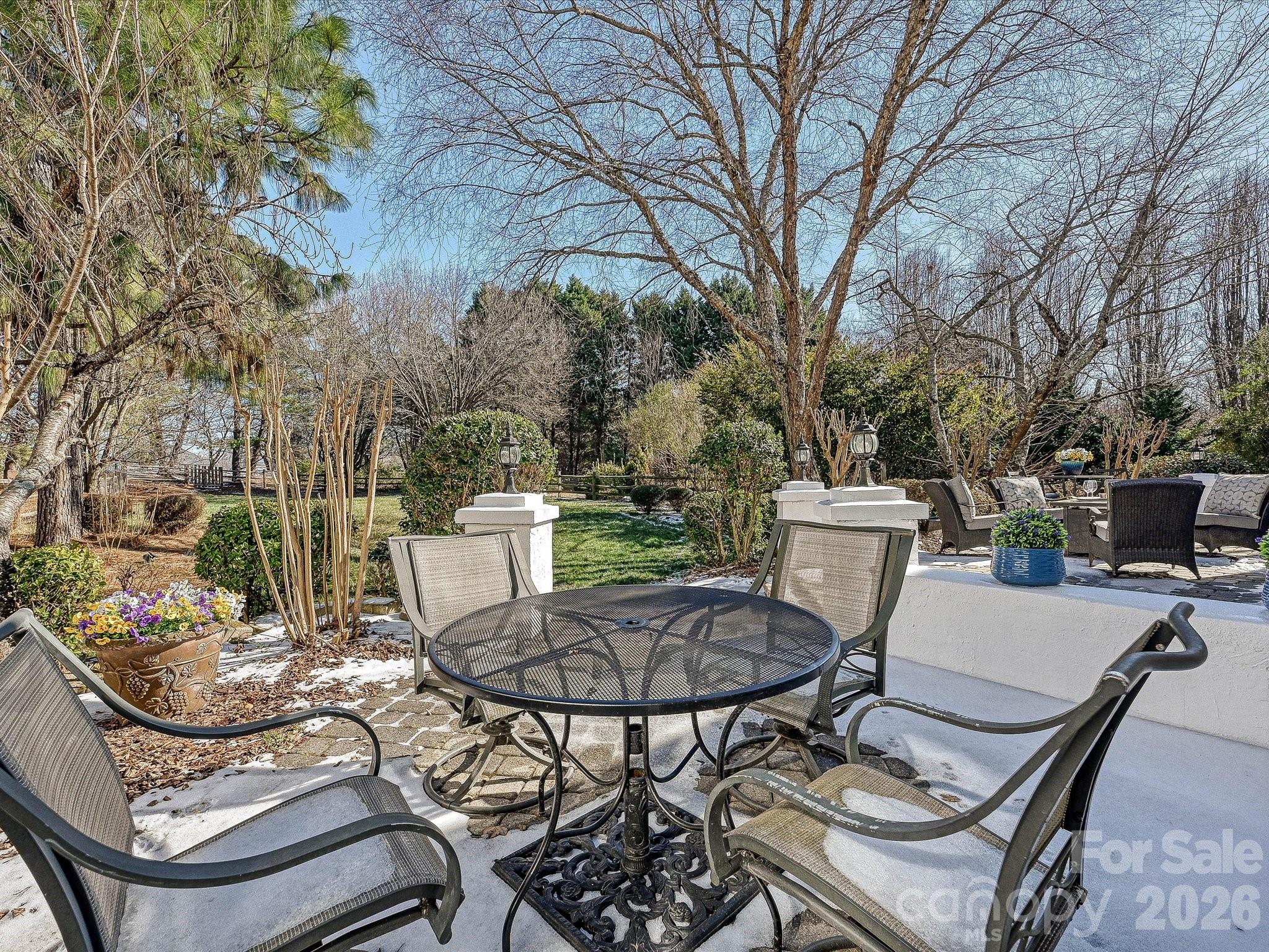 16214 Hollingbourne Road