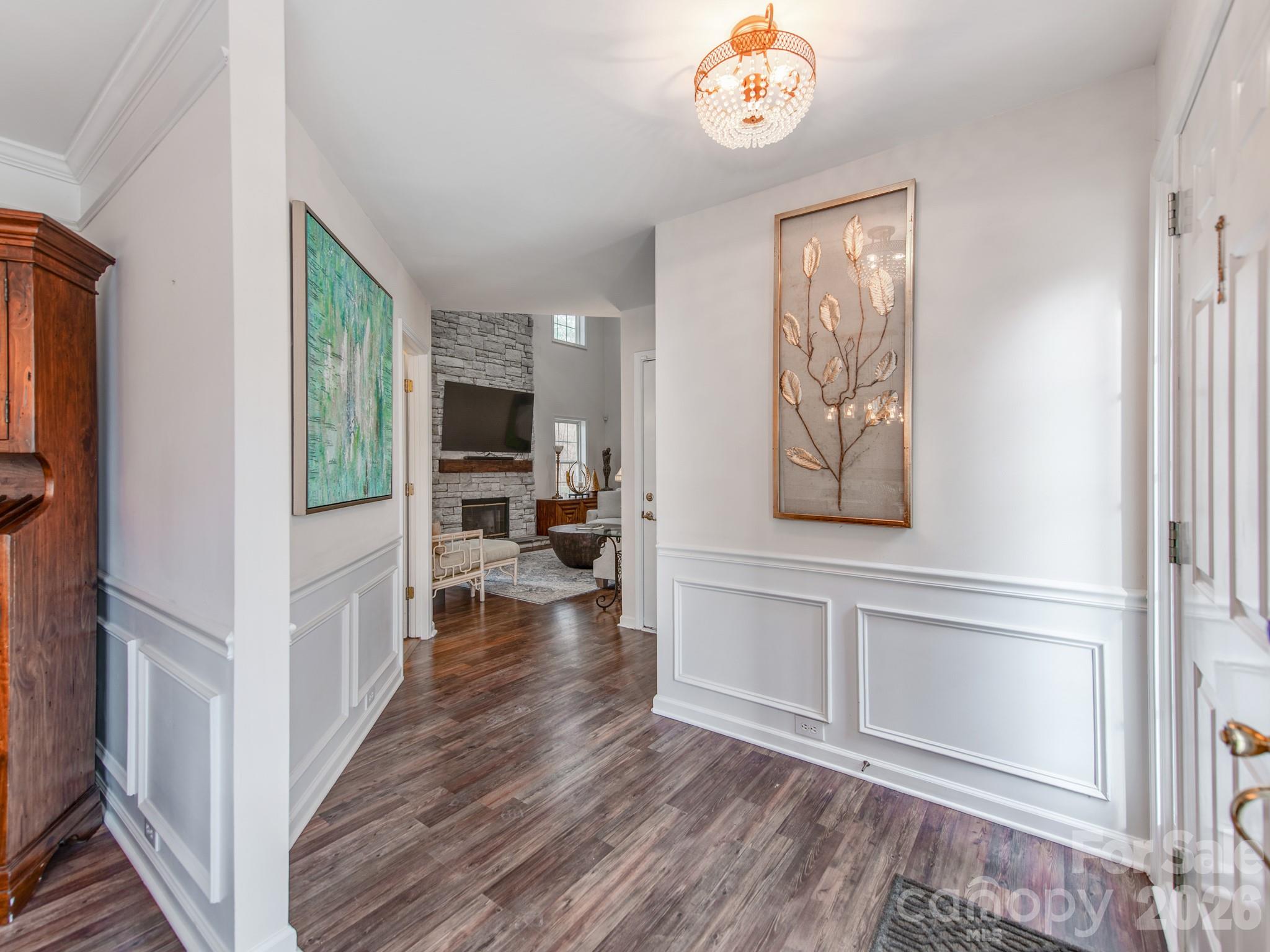 14204 Queens Carriage Place