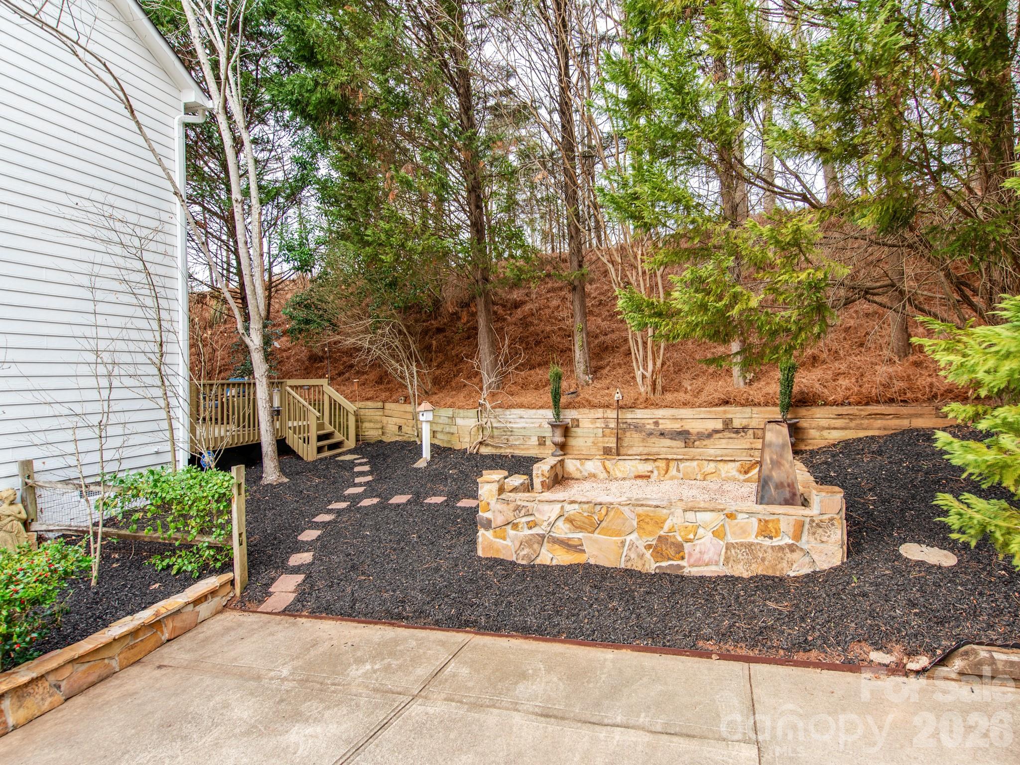 14204 Queens Carriage Place