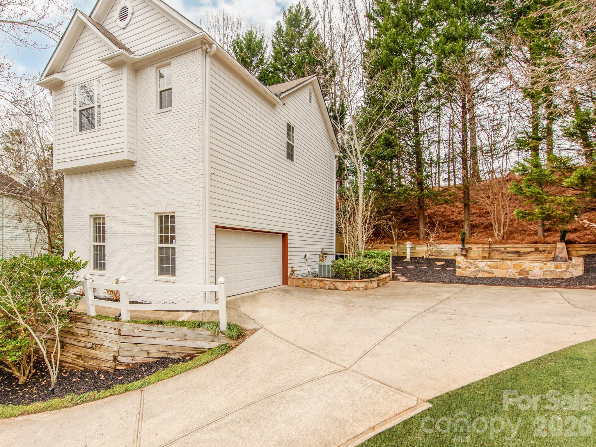 14204 Queens Carriage Place