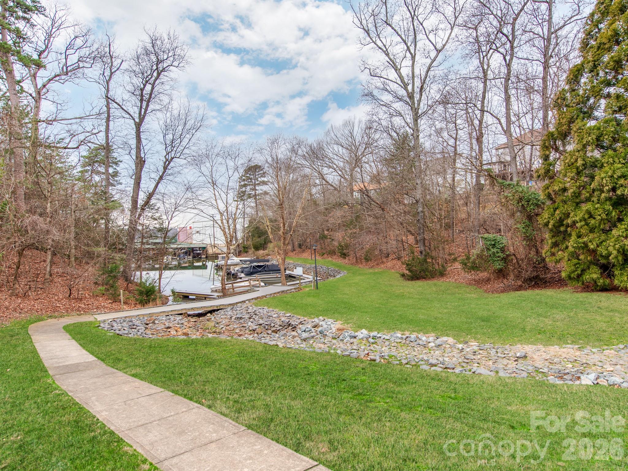 14204 Queens Carriage Place