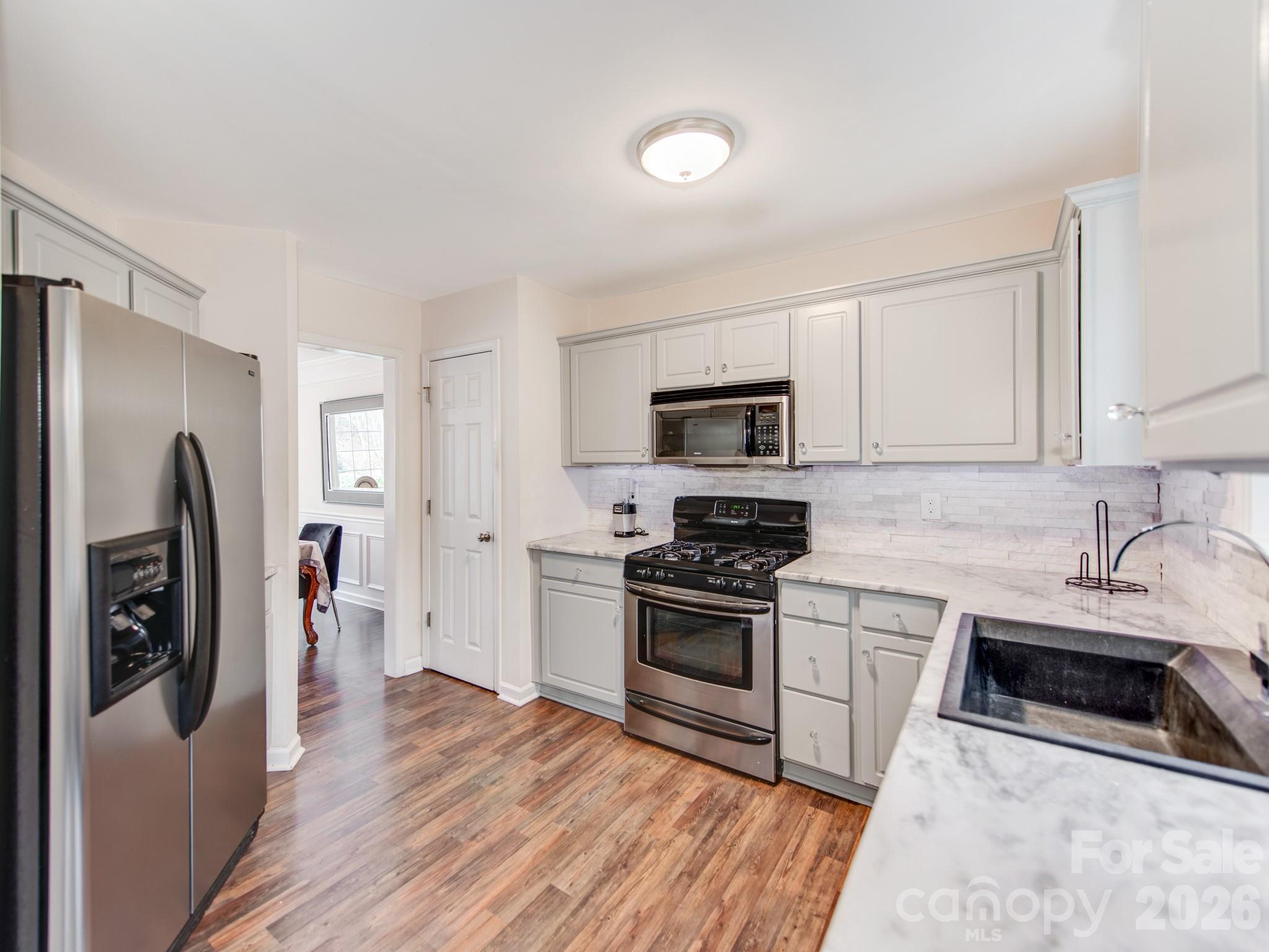 14204 Queens Carriage Place