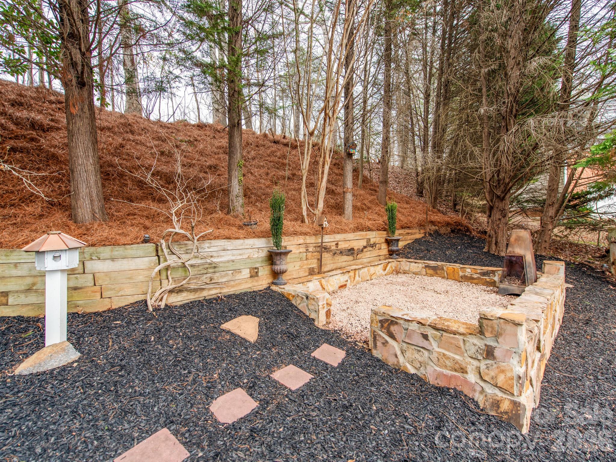 14204 Queens Carriage Place