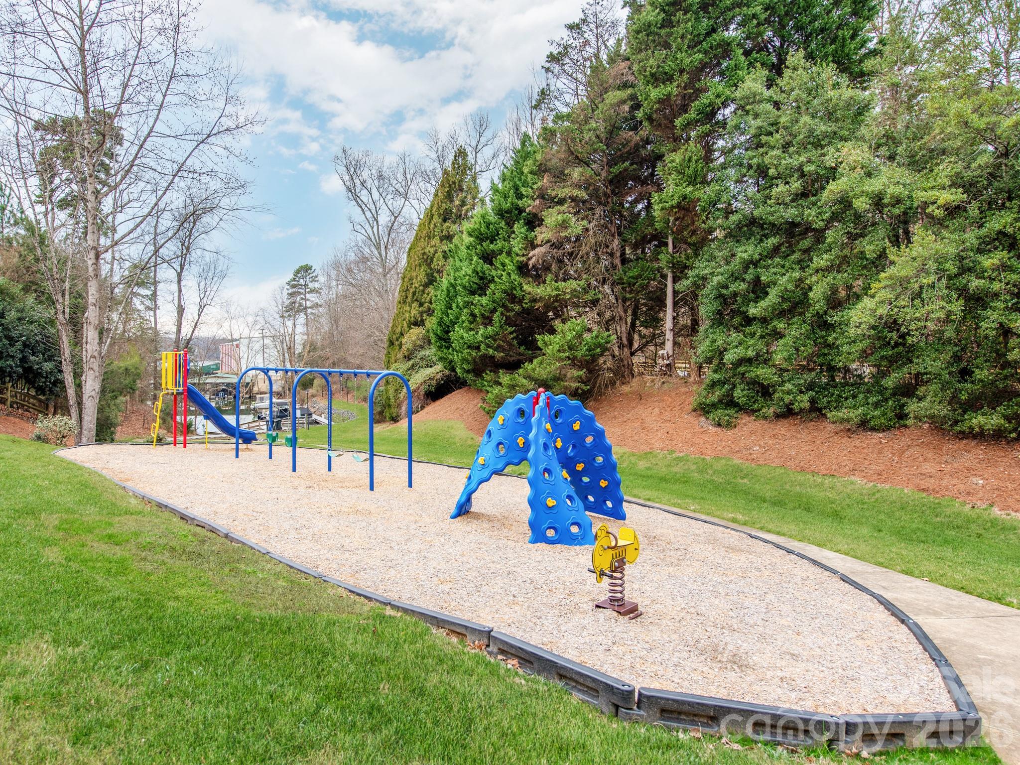 14204 Queens Carriage Place