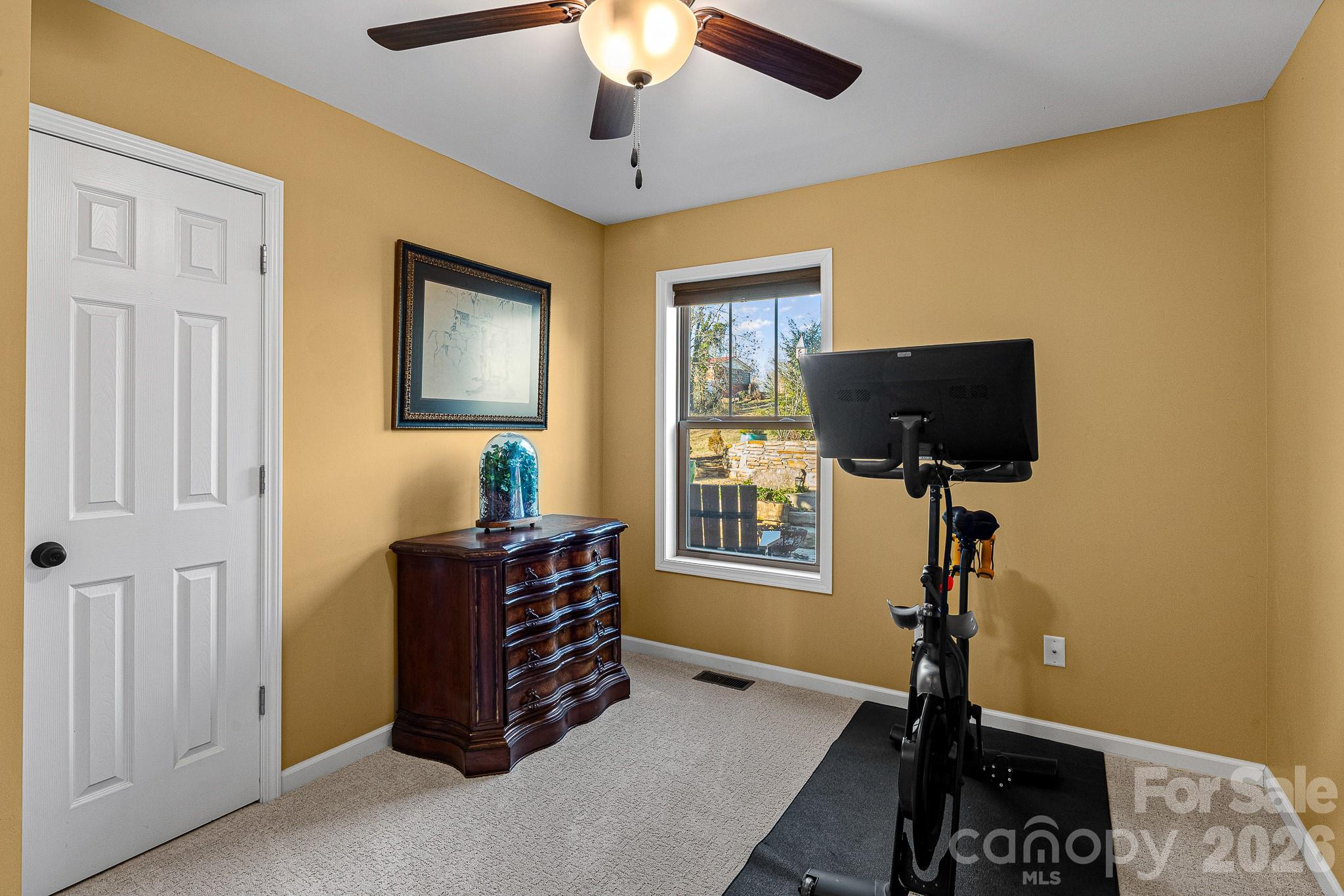 5 Yarrow Meadow Road