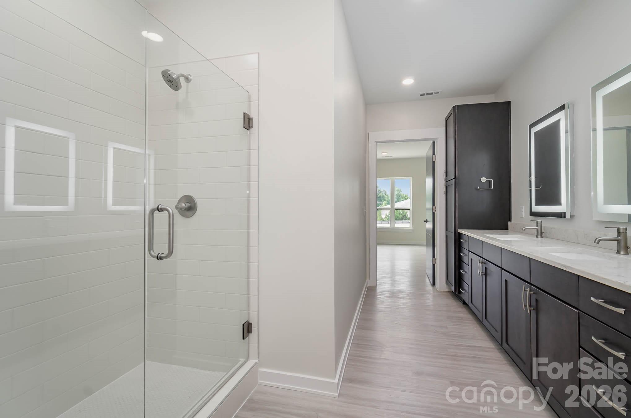 3630 N Davidson Street Unit: 3302