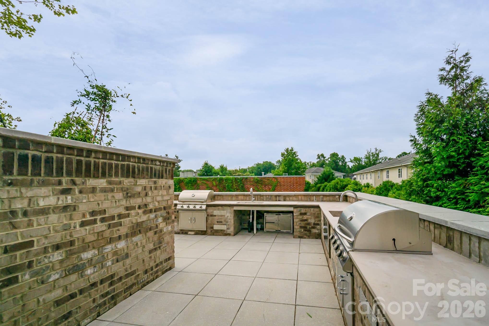 3630 N Davidson Street Unit: 3302