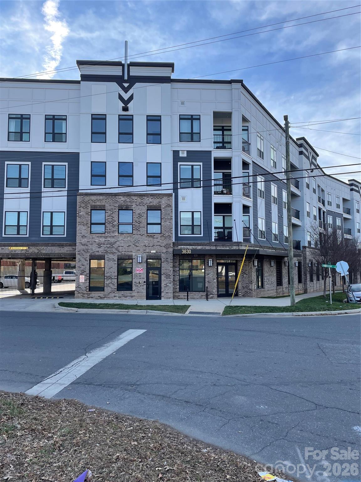 3630 N Davidson Street Unit: 3302