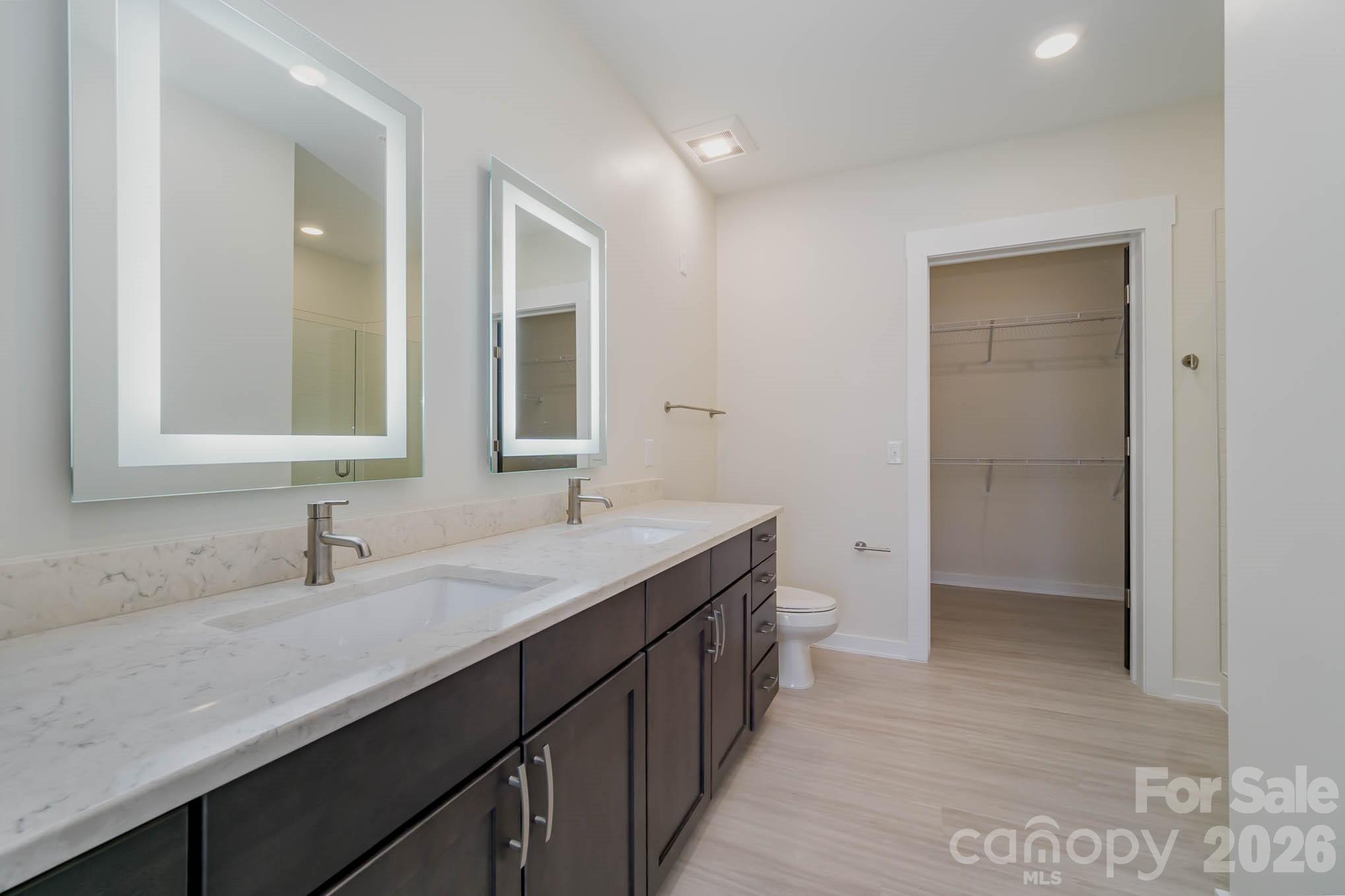 3630 N Davidson Street Unit: 3302