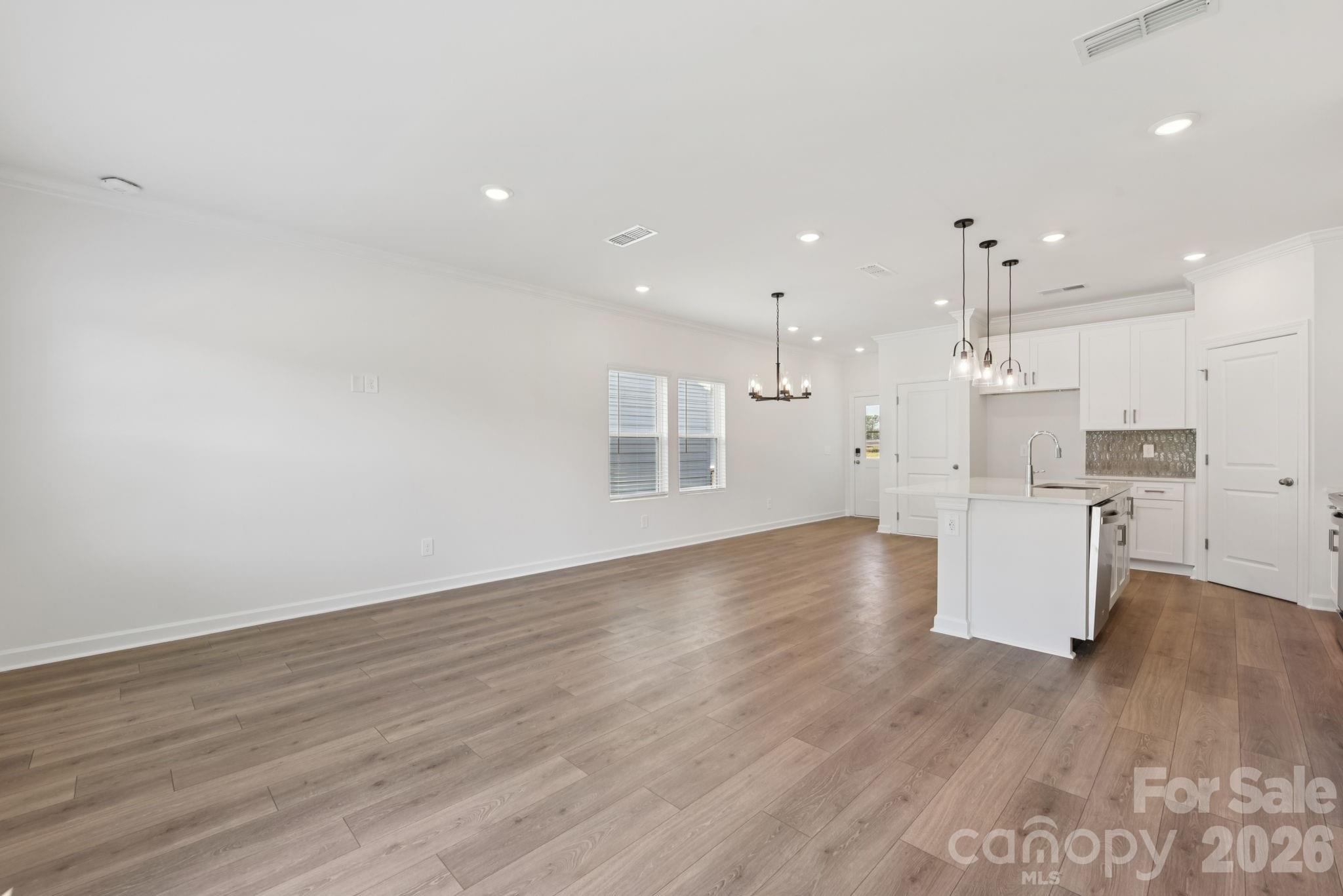 422 Markridge Loop