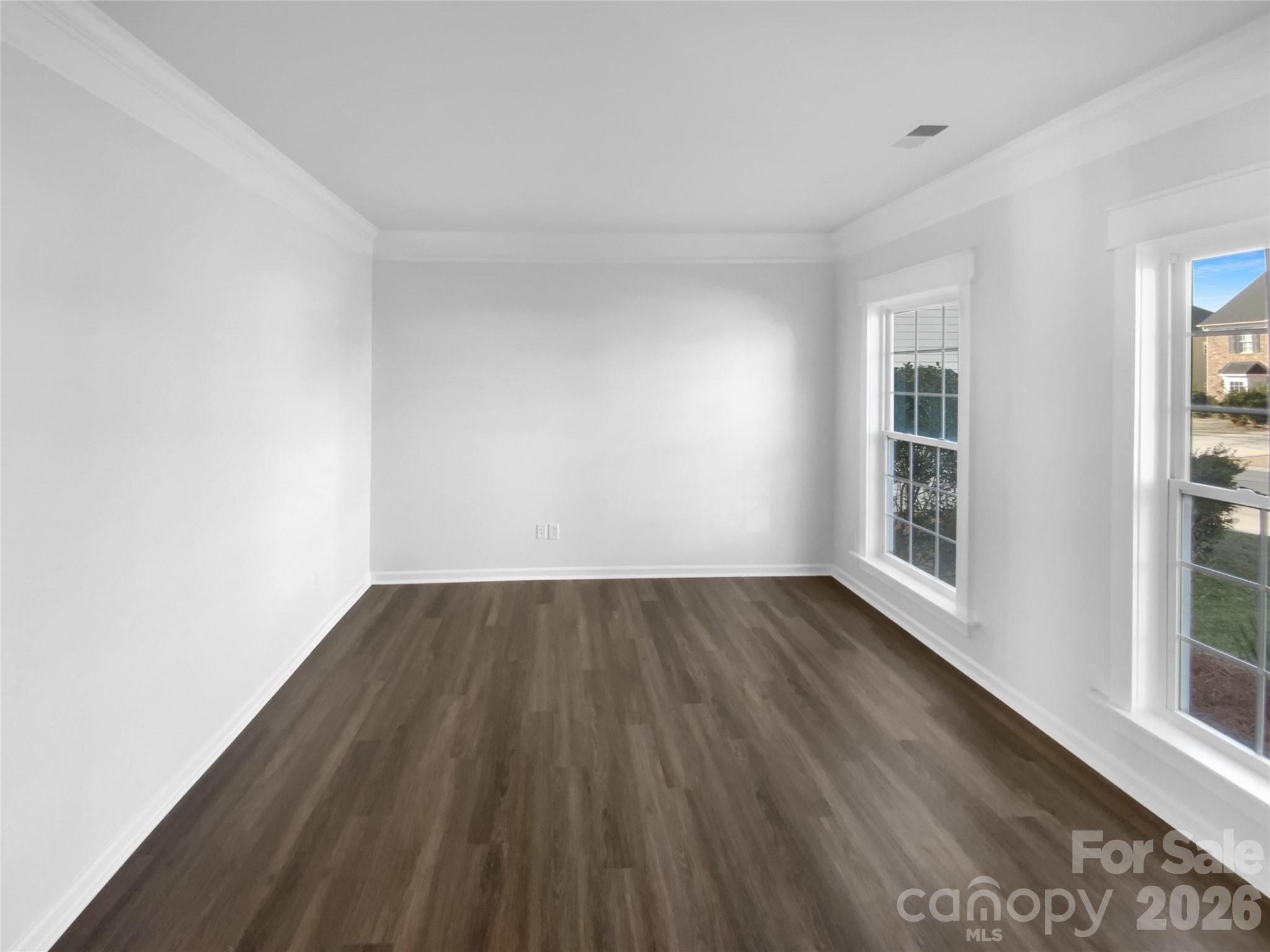 9676 Ravenscroft Lane NW