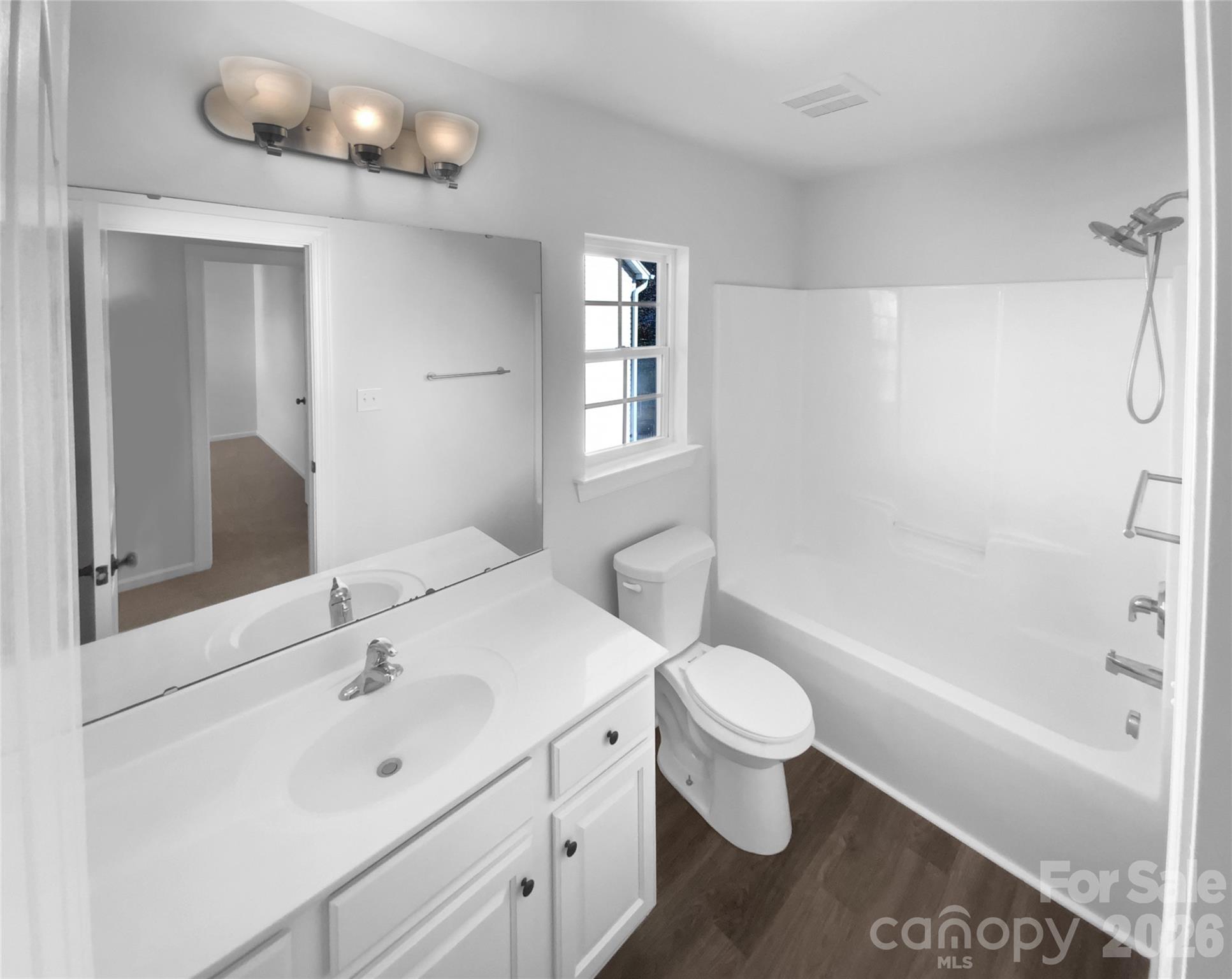 9676 Ravenscroft Lane NW