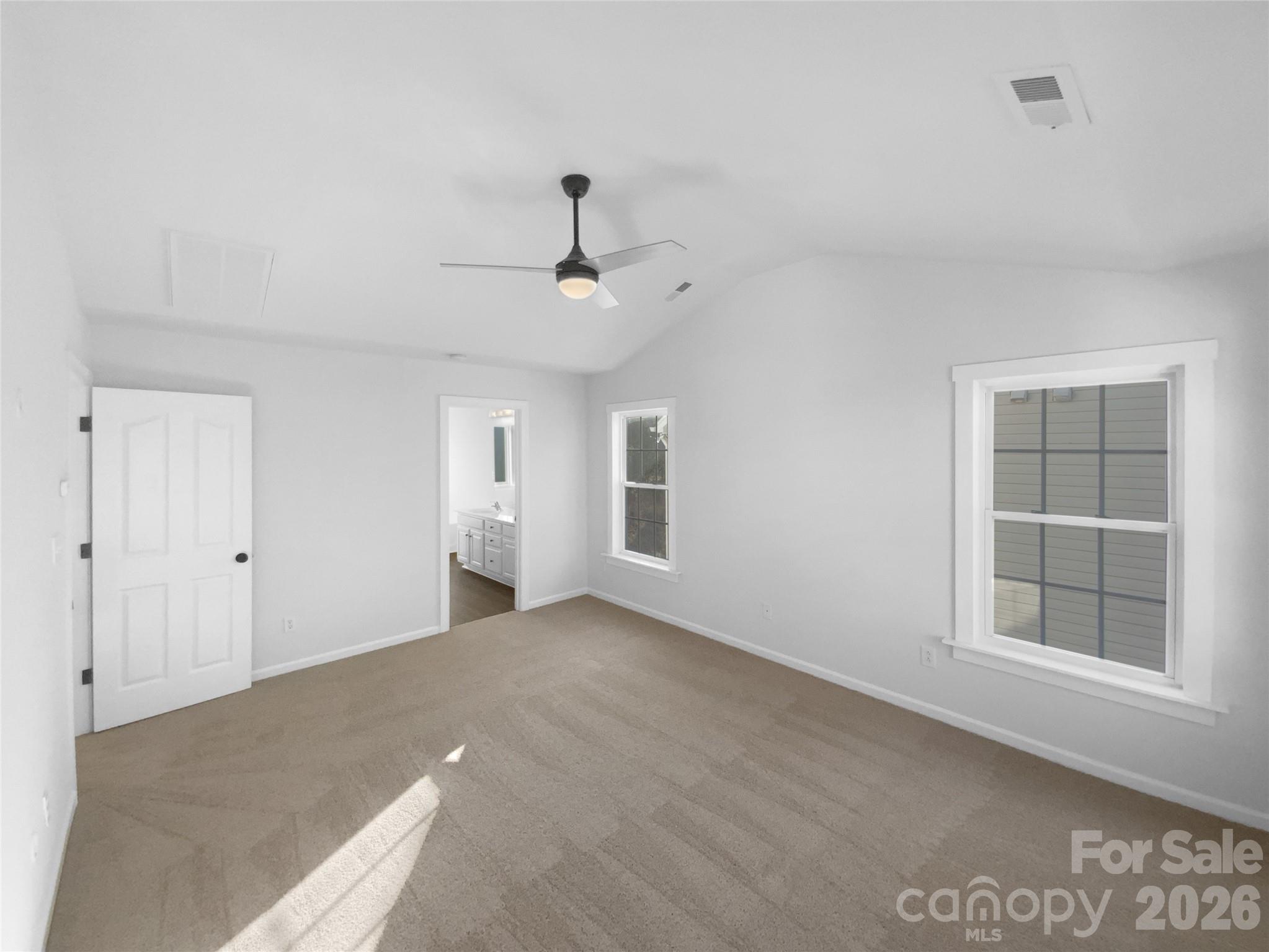 9676 Ravenscroft Lane NW