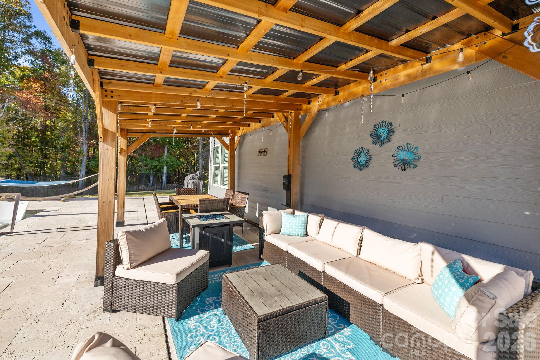 1512 Trevino Way