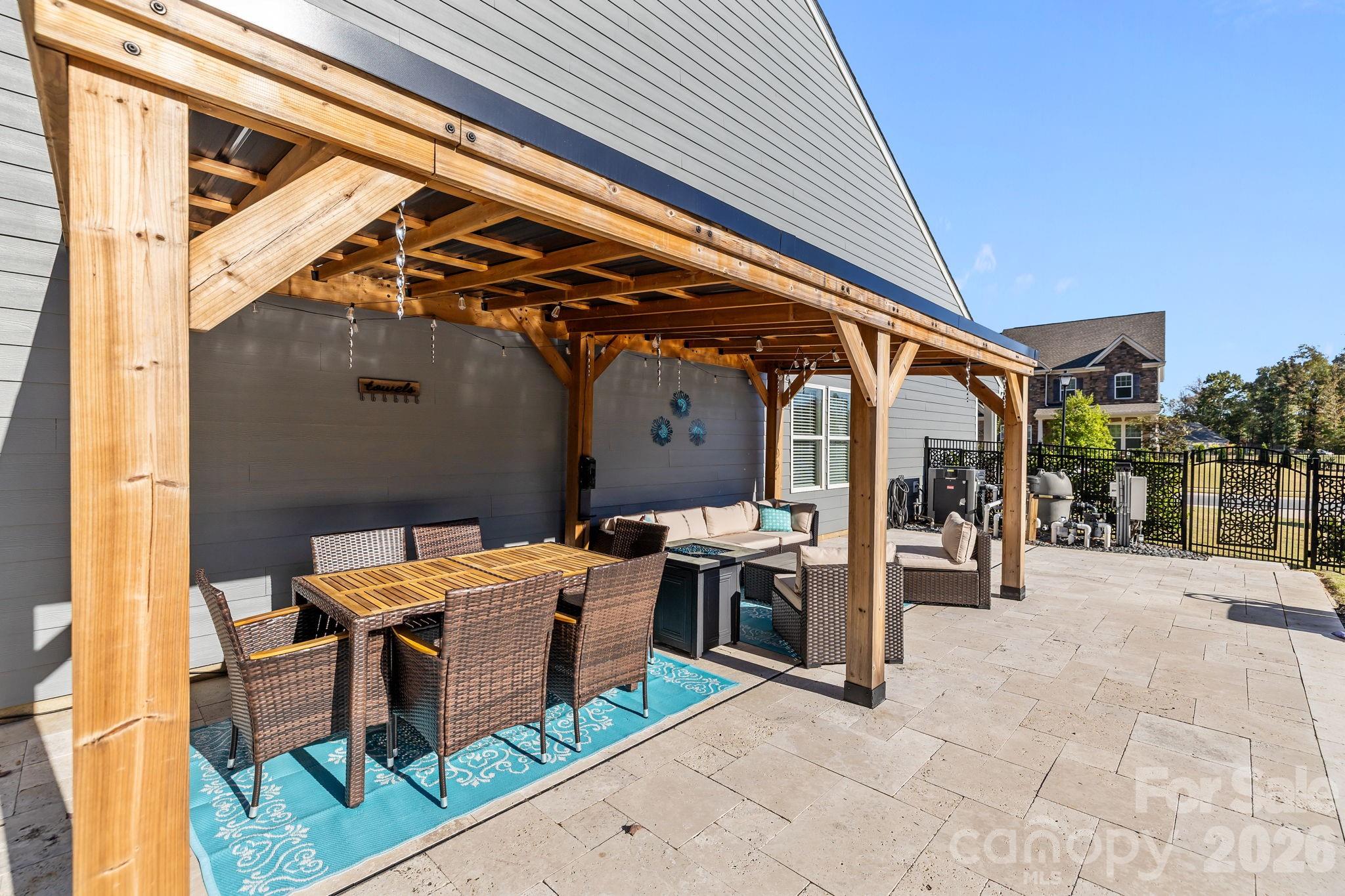 1512 Trevino Way