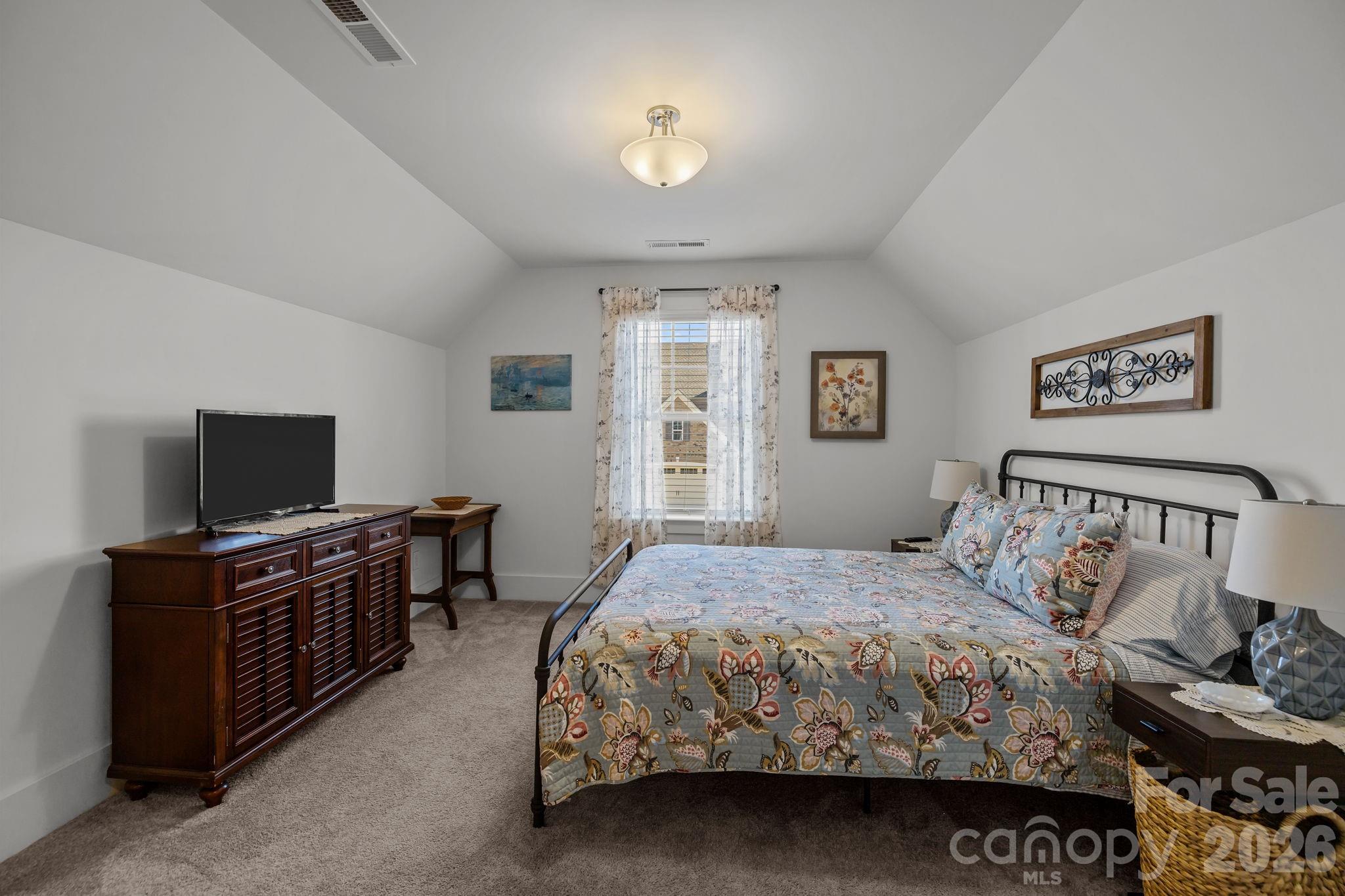 1512 Trevino Way