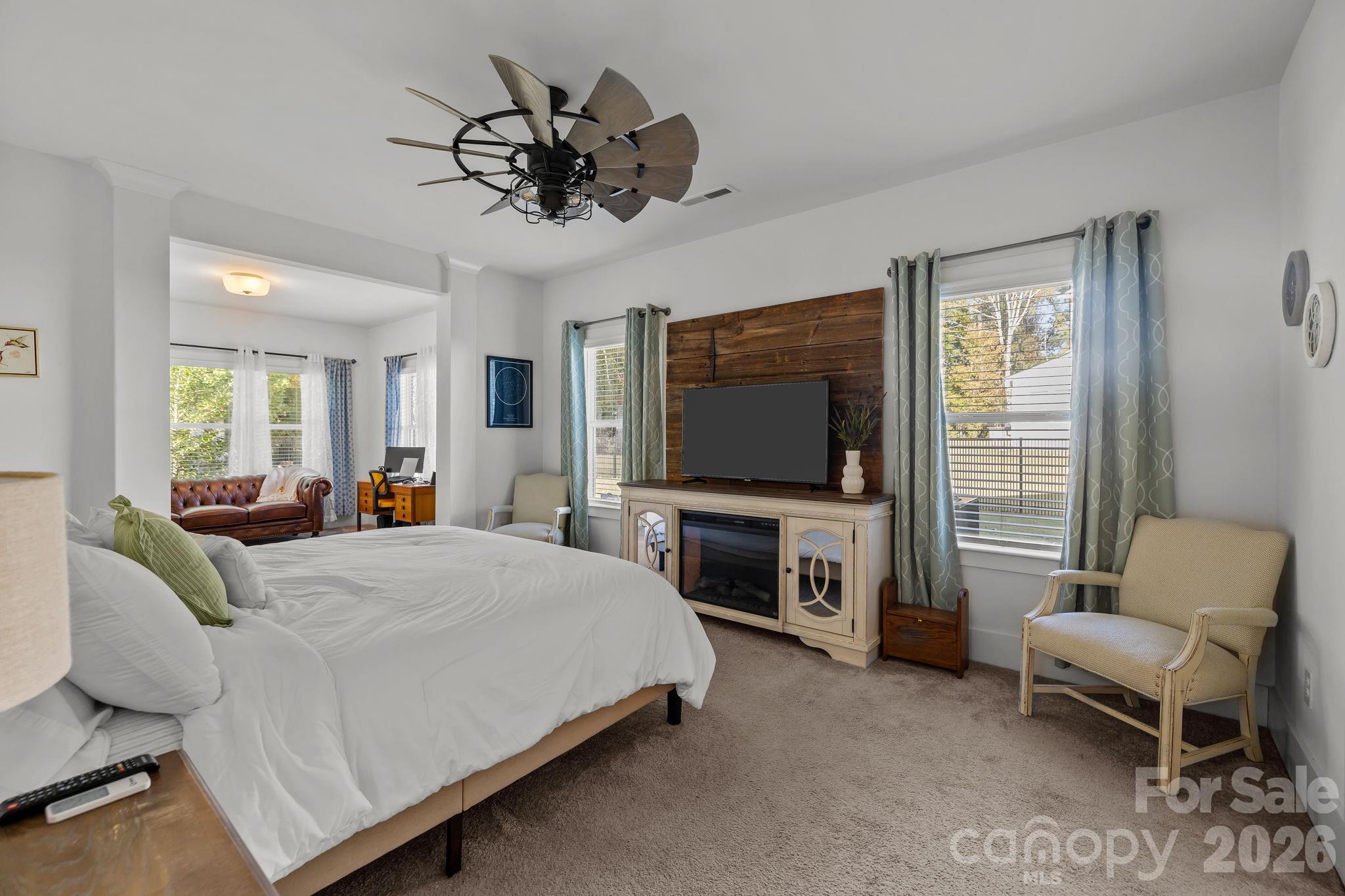 1512 Trevino Way