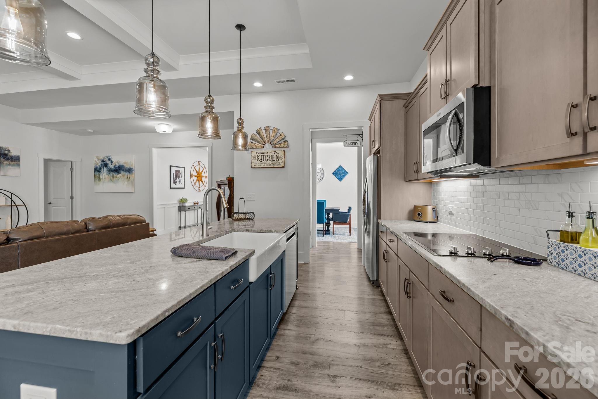 1512 Trevino Way