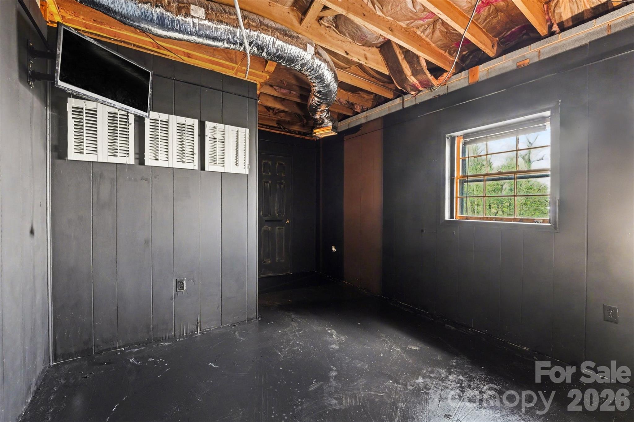 5475 Pine Ridge Drive