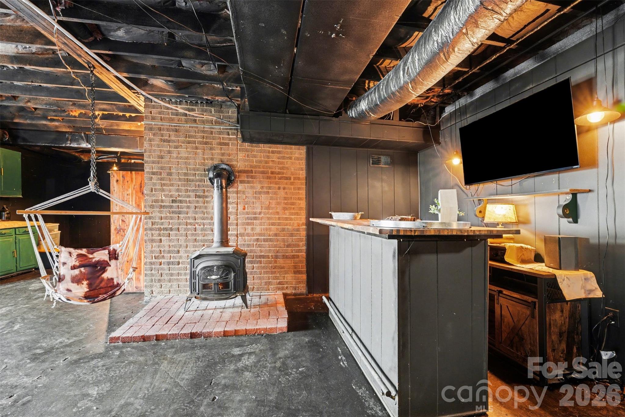 5475 Pine Ridge Drive