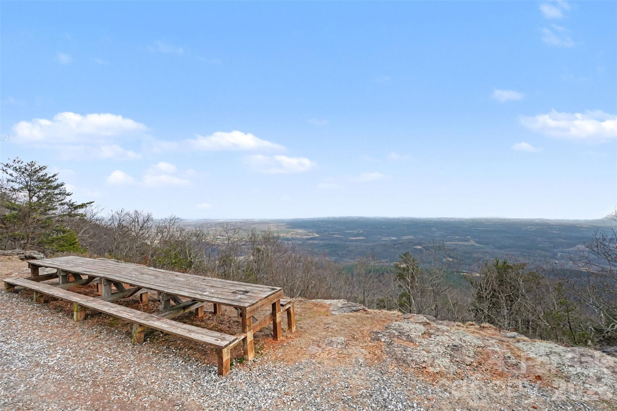 5475 Pine Ridge Drive