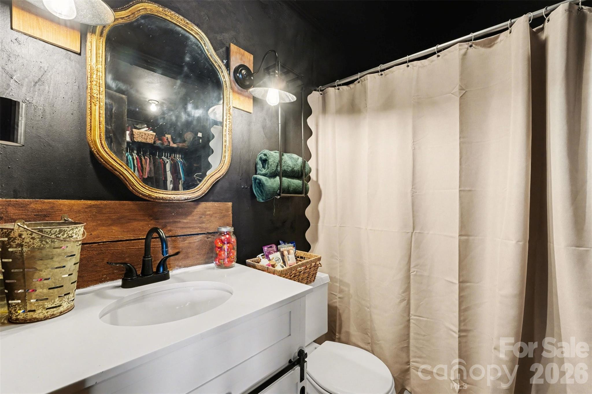 5475 Pine Ridge Drive