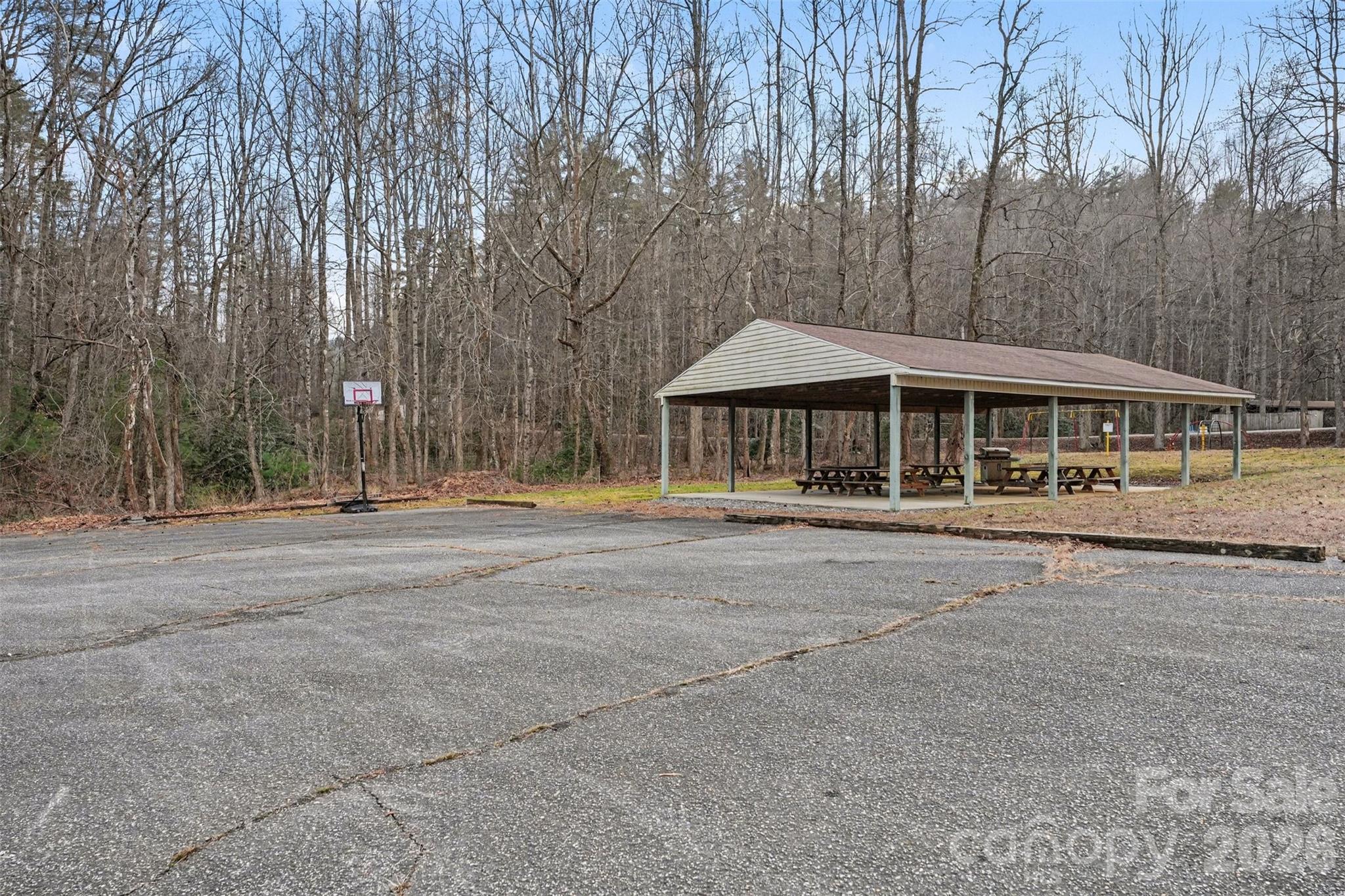 5475 Pine Ridge Drive