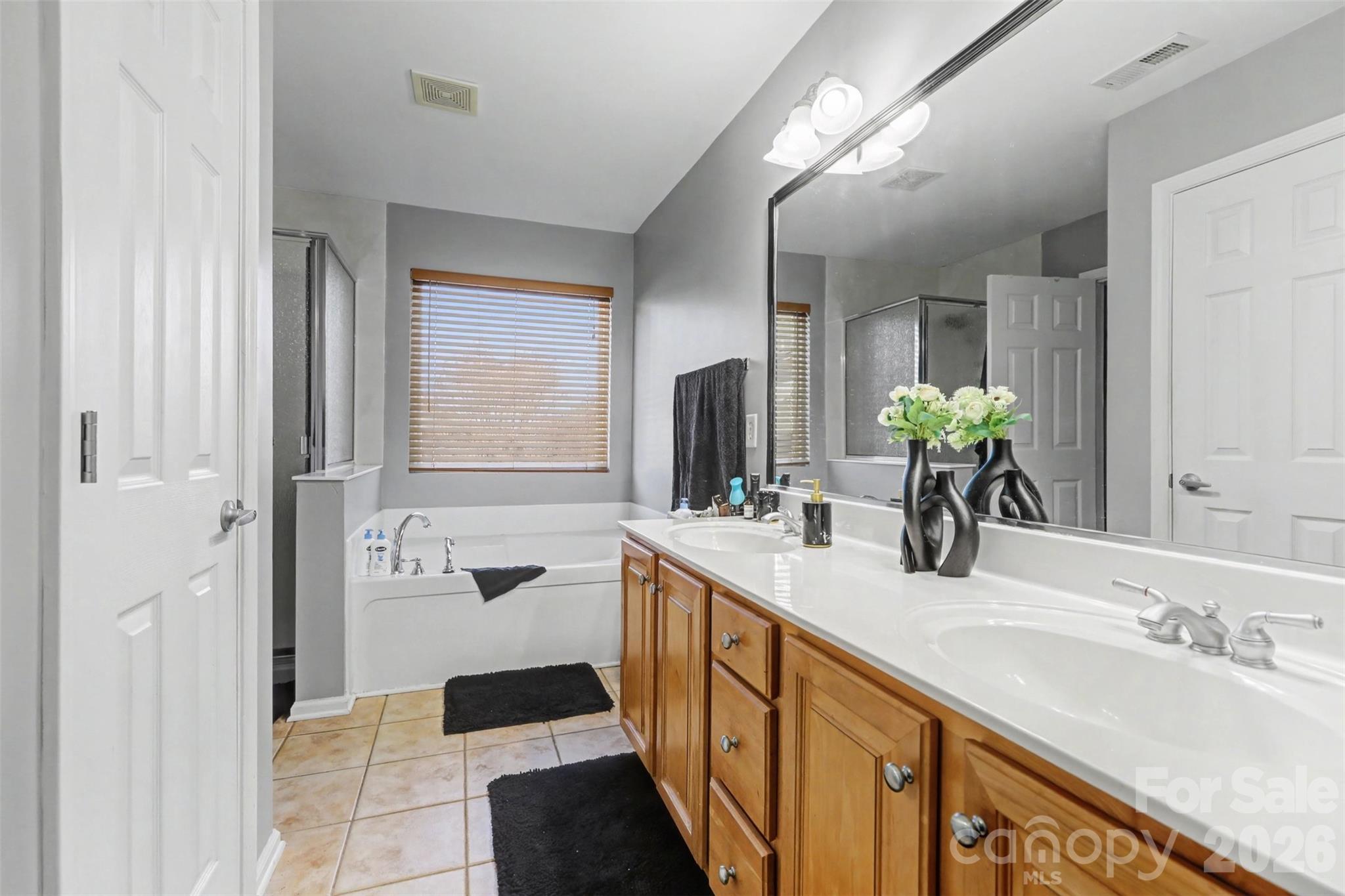 1432 Bedlington Drive NW