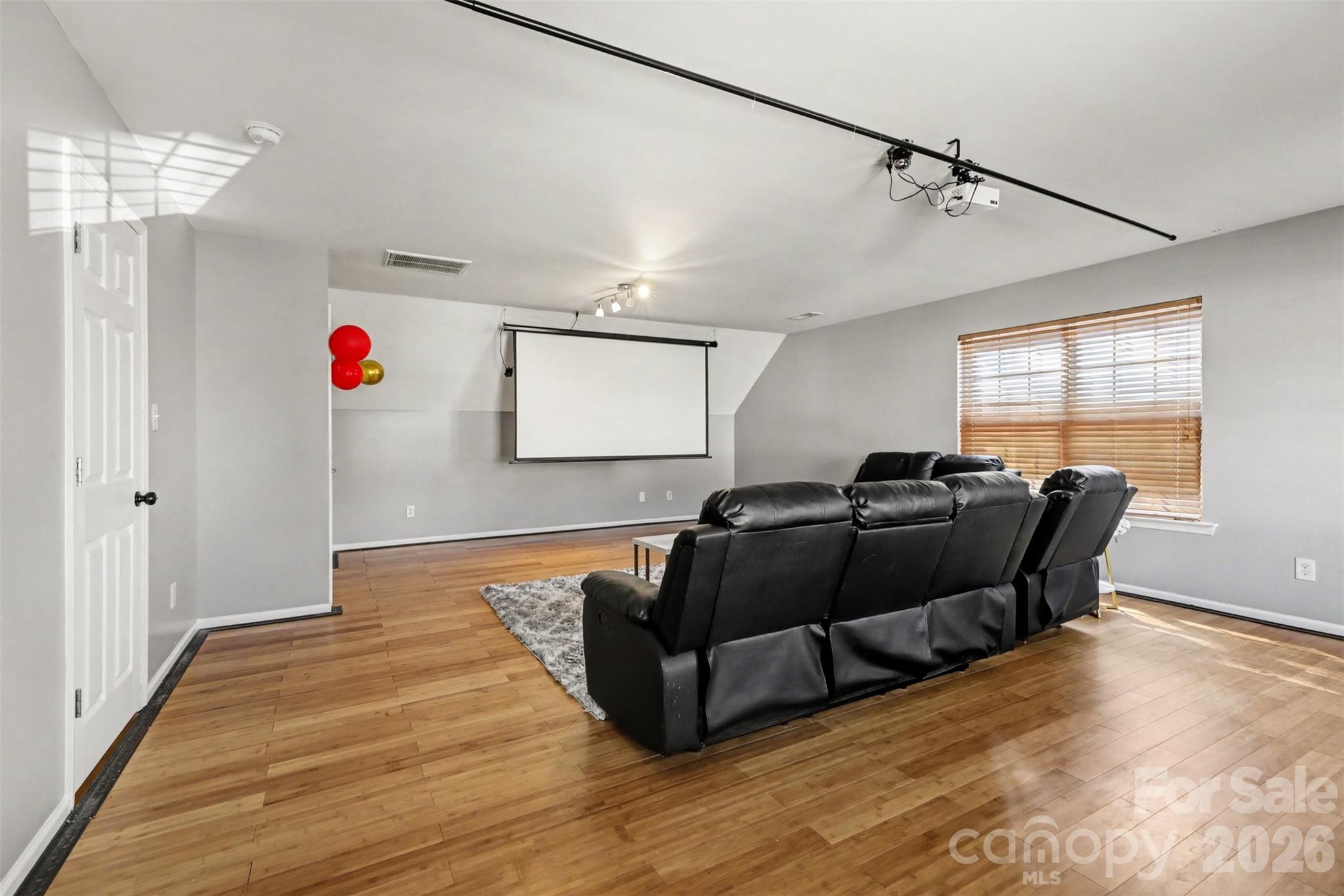 1432 Bedlington Drive NW