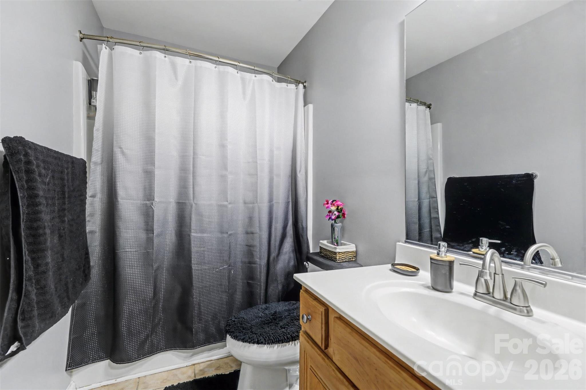 1432 Bedlington Drive NW