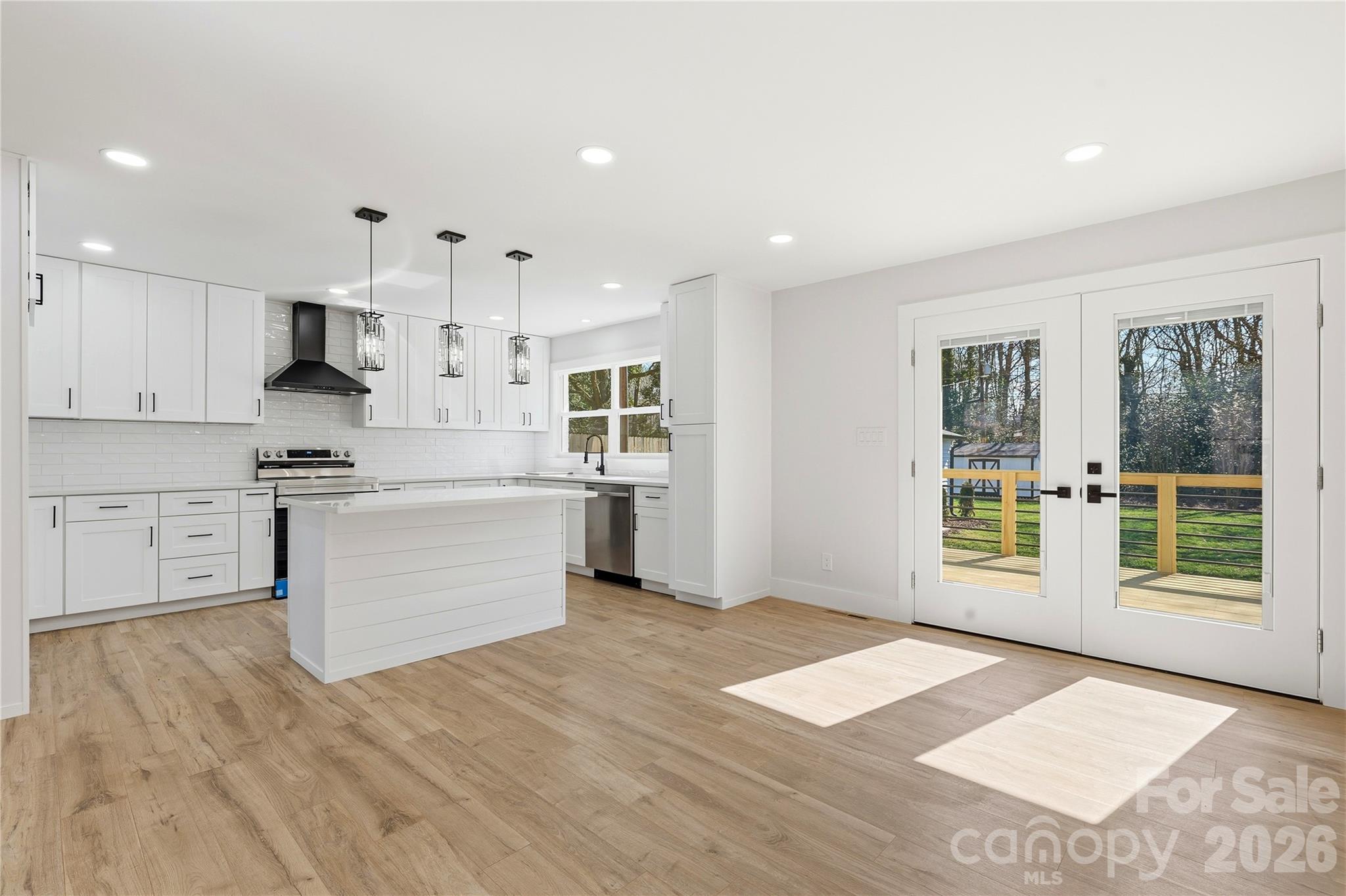 7834 Rainbow Drive
