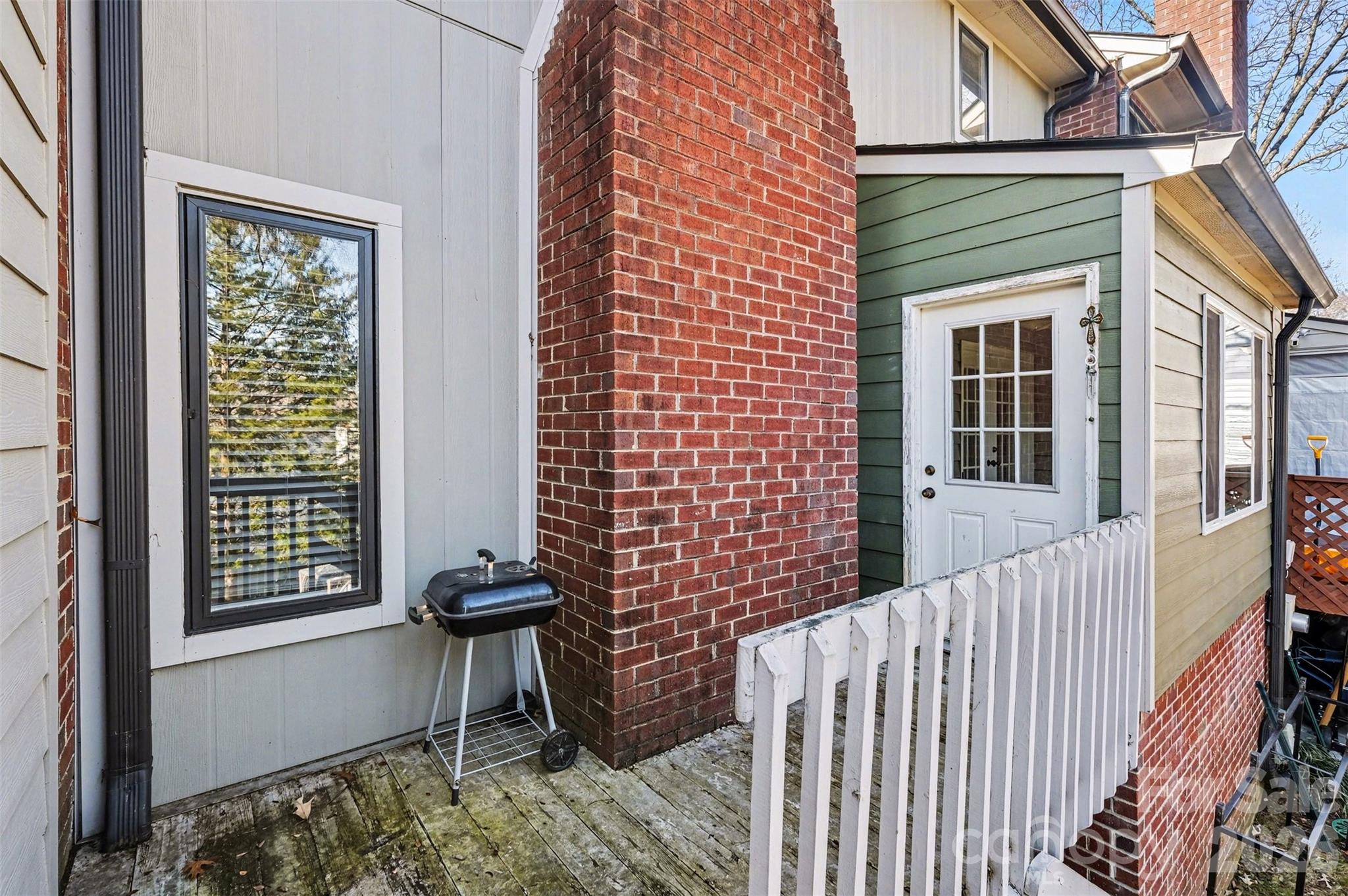 1036 Wexford Place NW