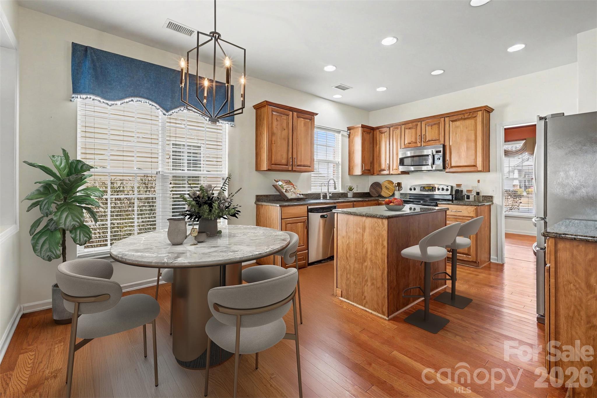 2124 Ashley River Road