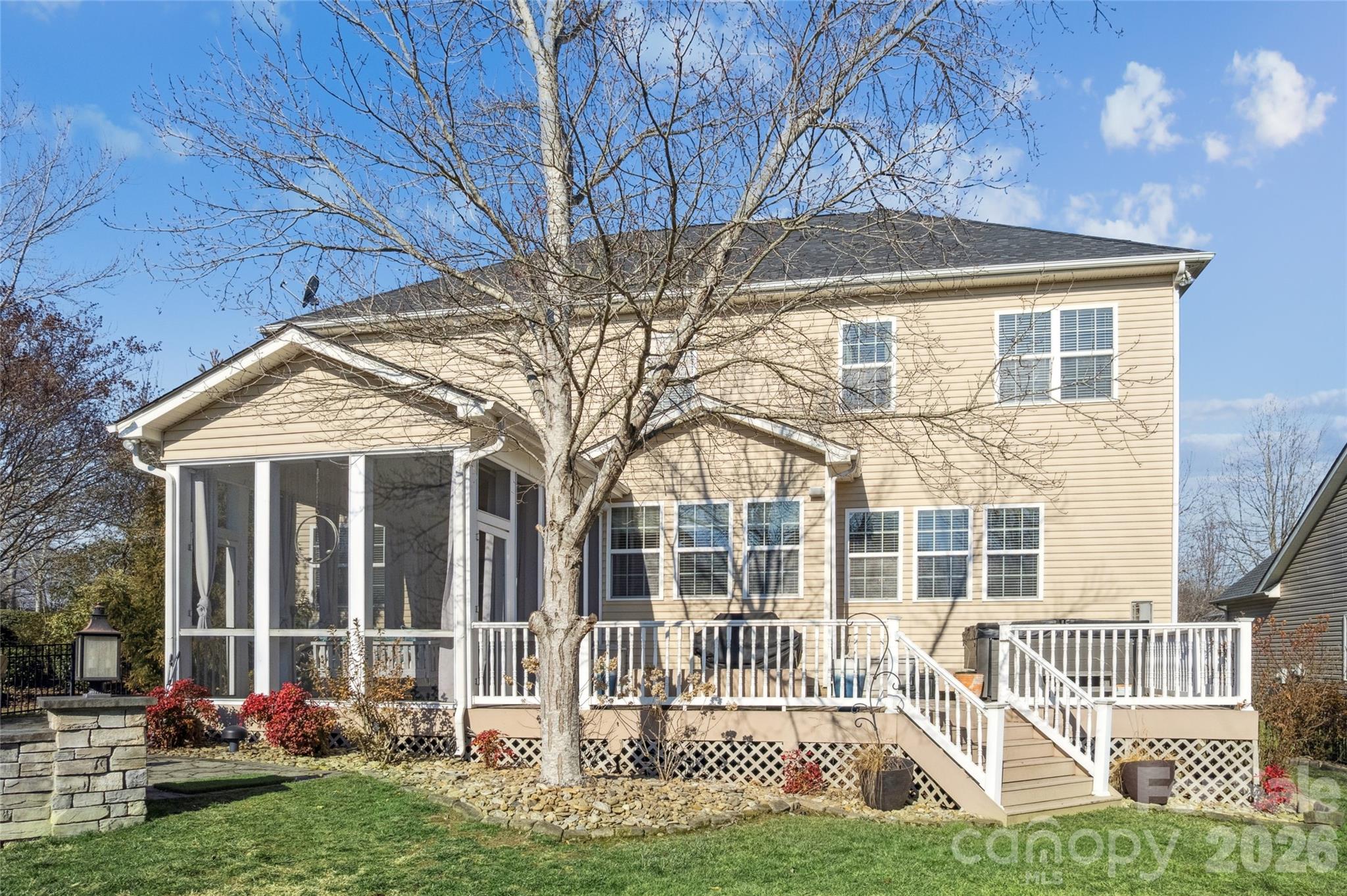 1155 Donelea Lane NW