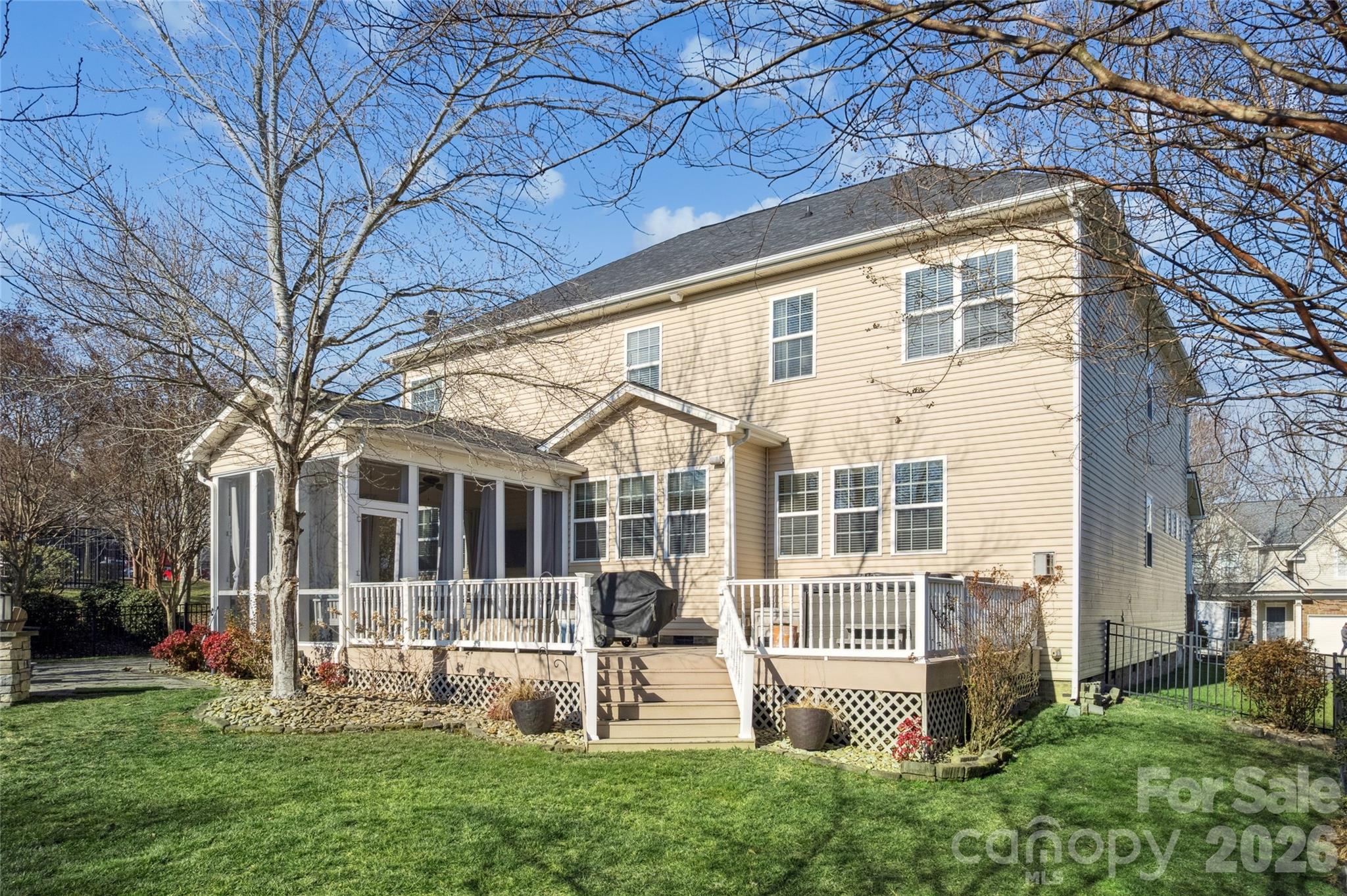 1155 Donelea Lane NW