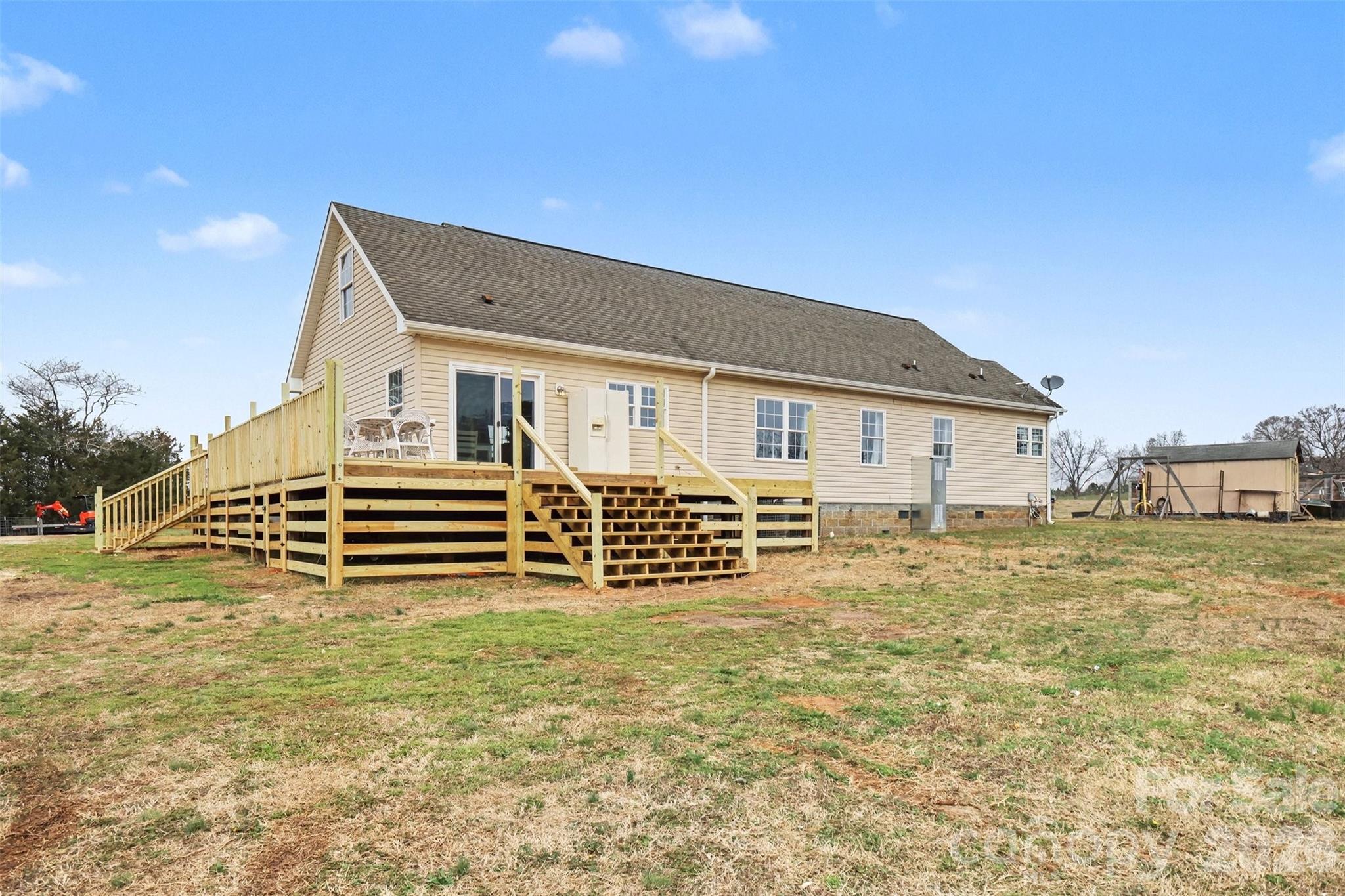 2262 Center Road