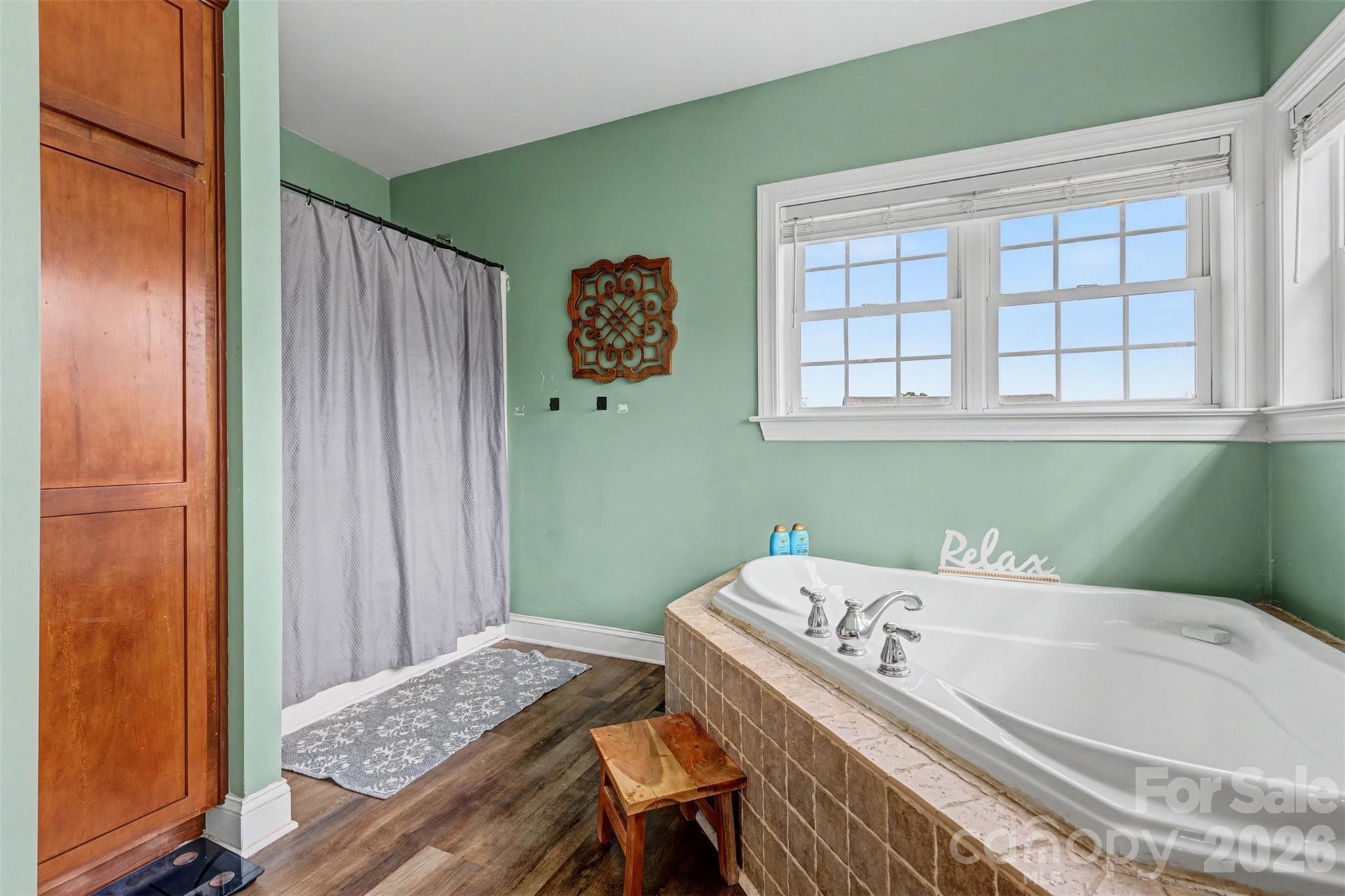 2262 Center Road