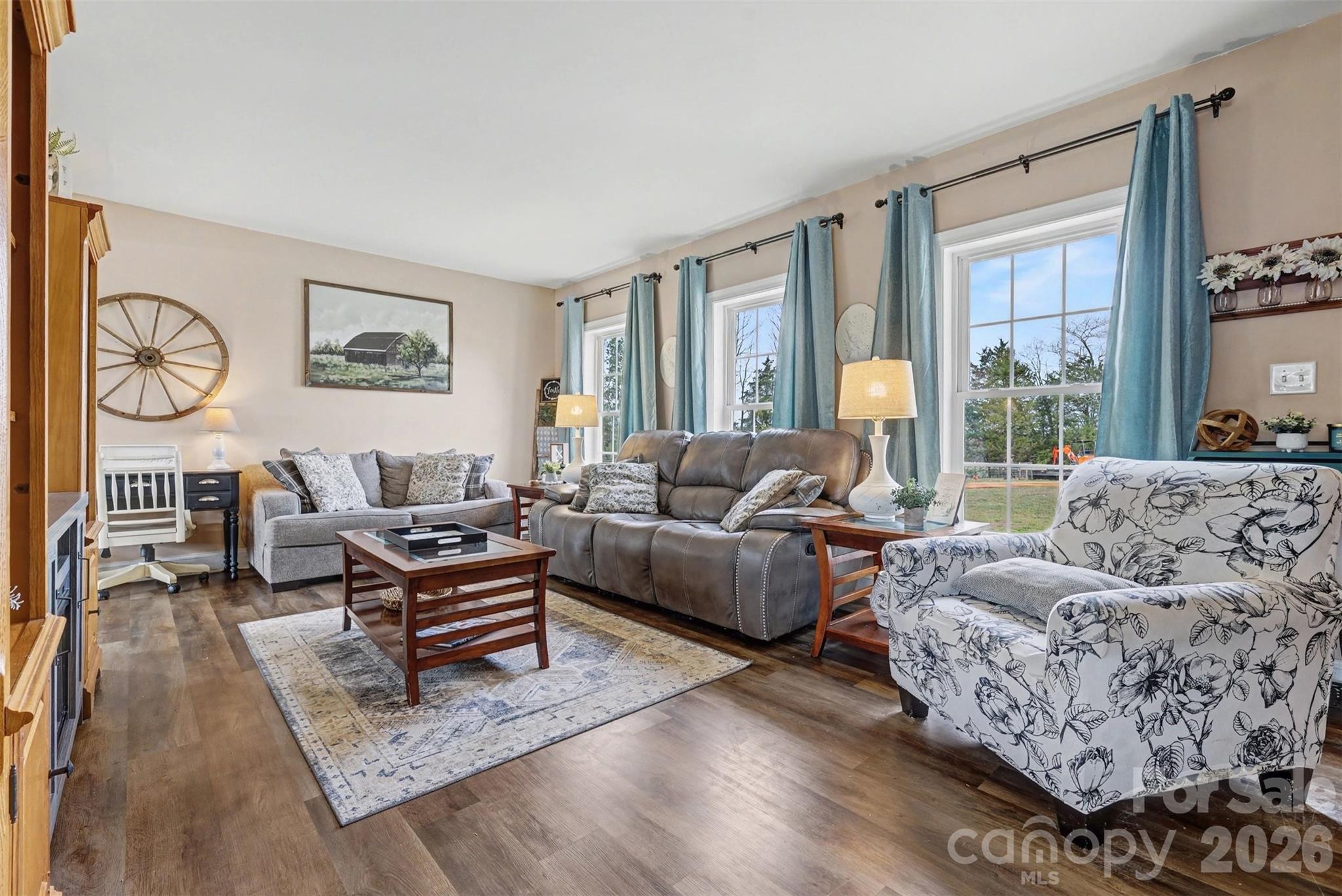 2262 Center Road