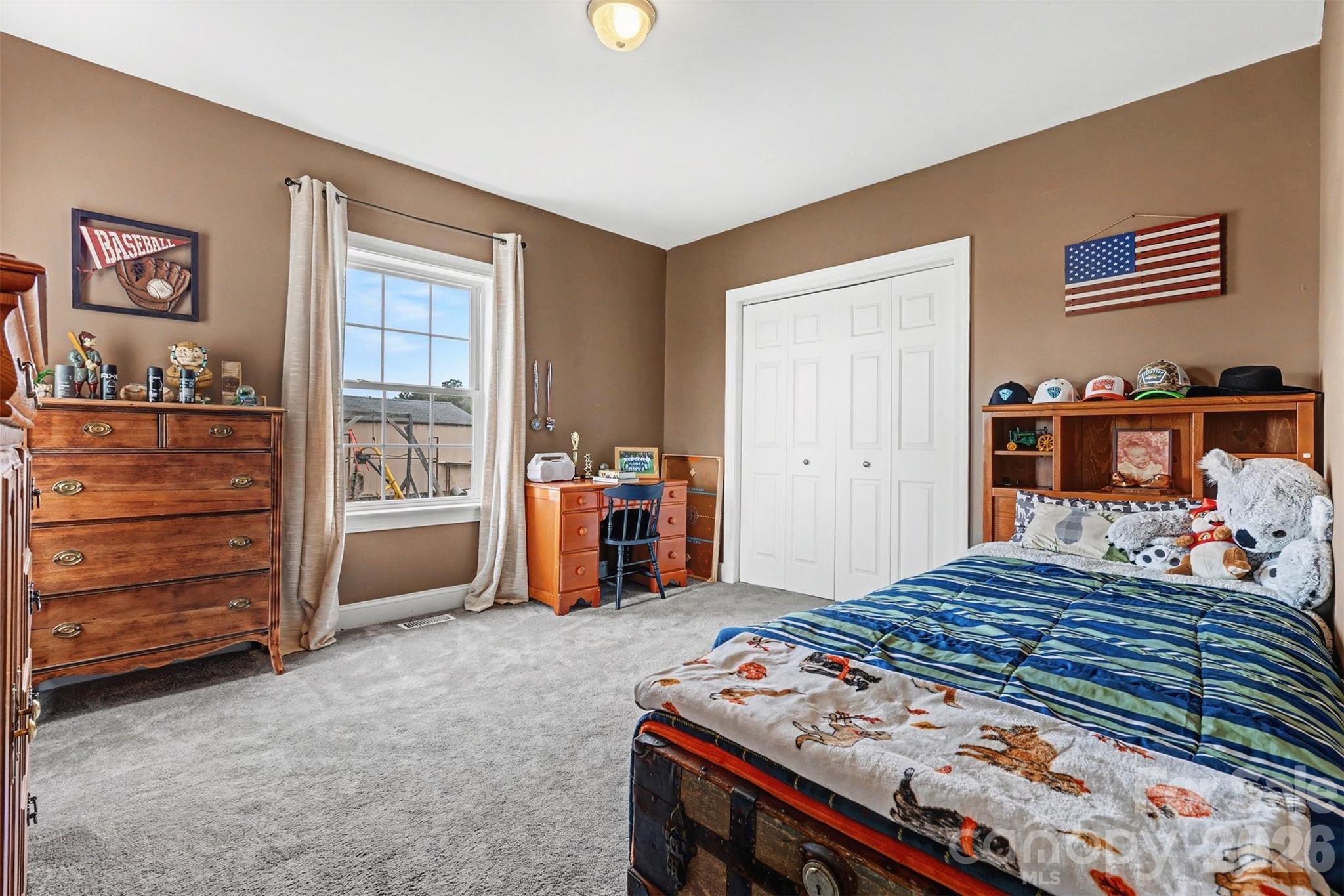 2262 Center Road