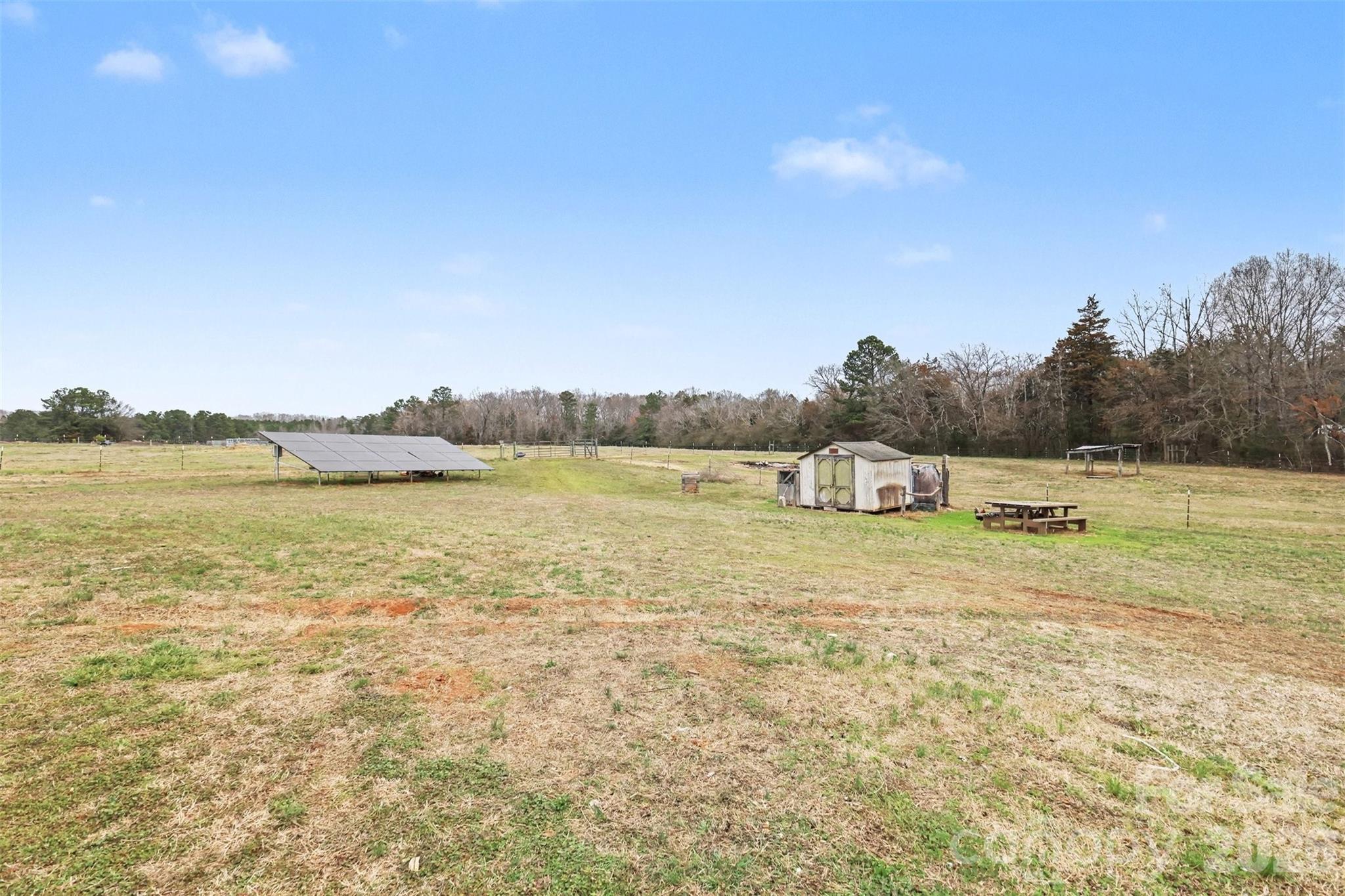 2262 Center Road