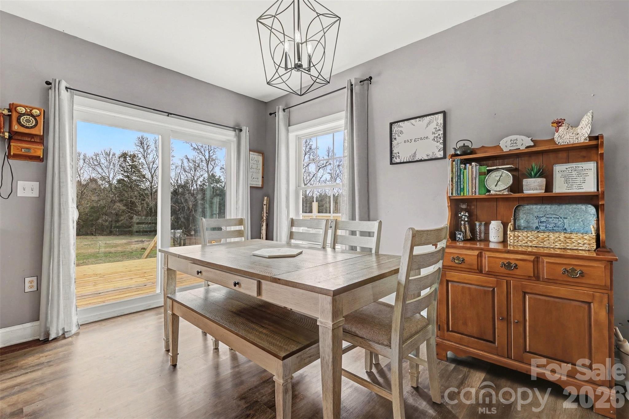 2262 Center Road