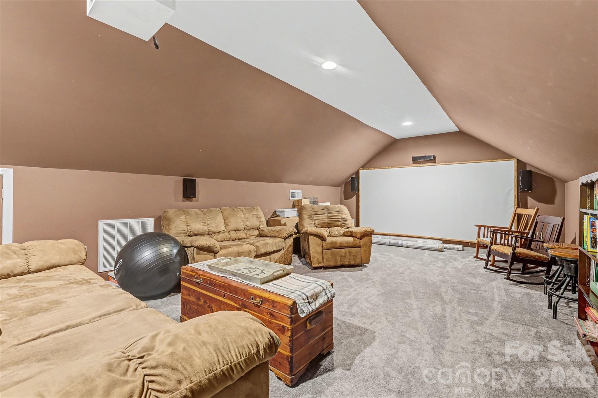 2262 Center Road