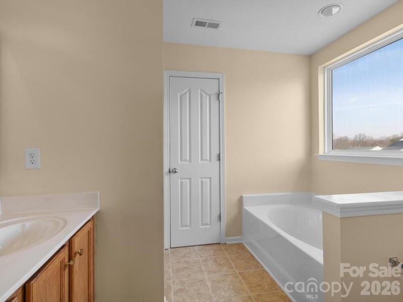 8212 Weeping Fig Lane