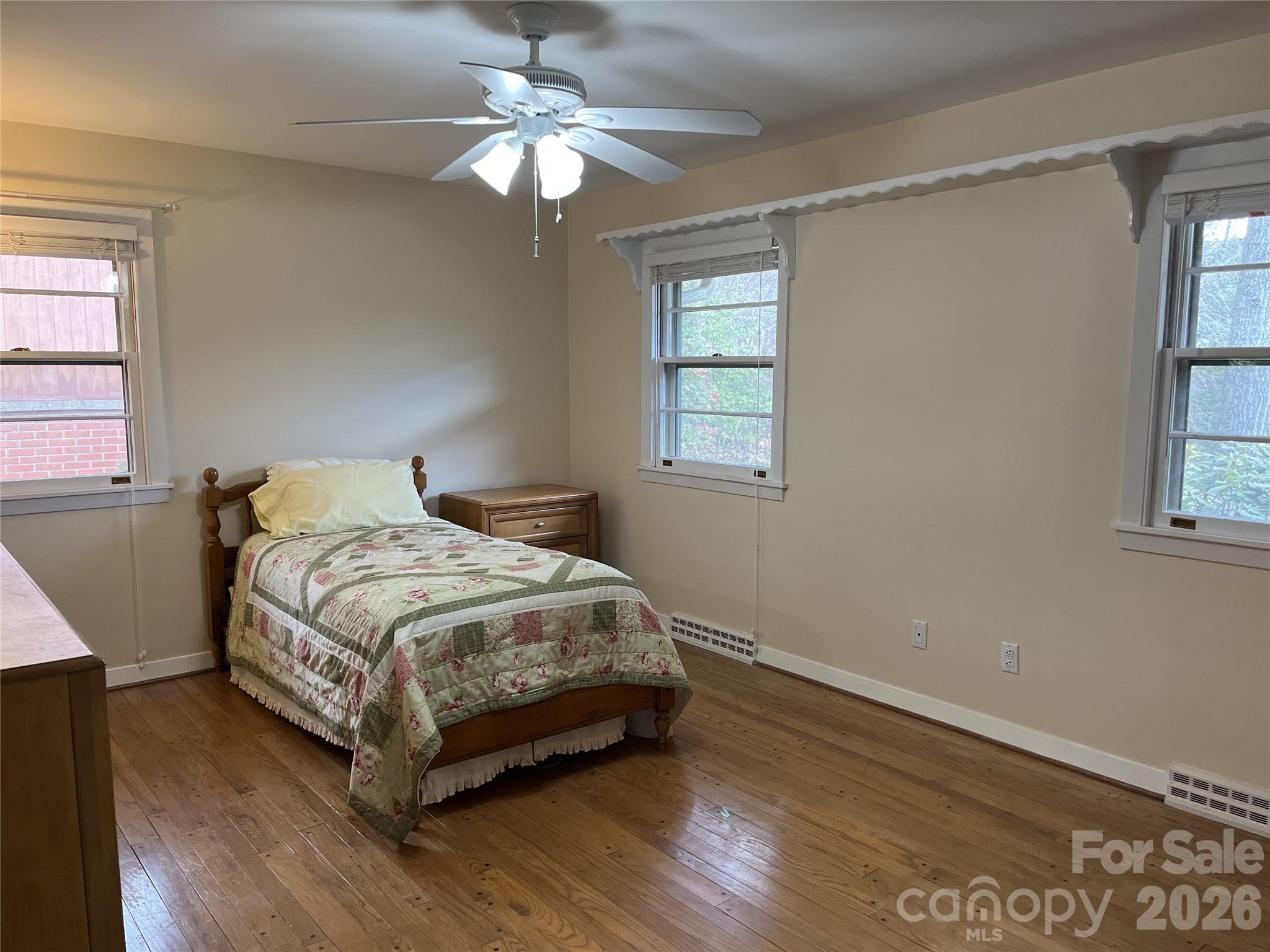 8 N Oak Forest Drive