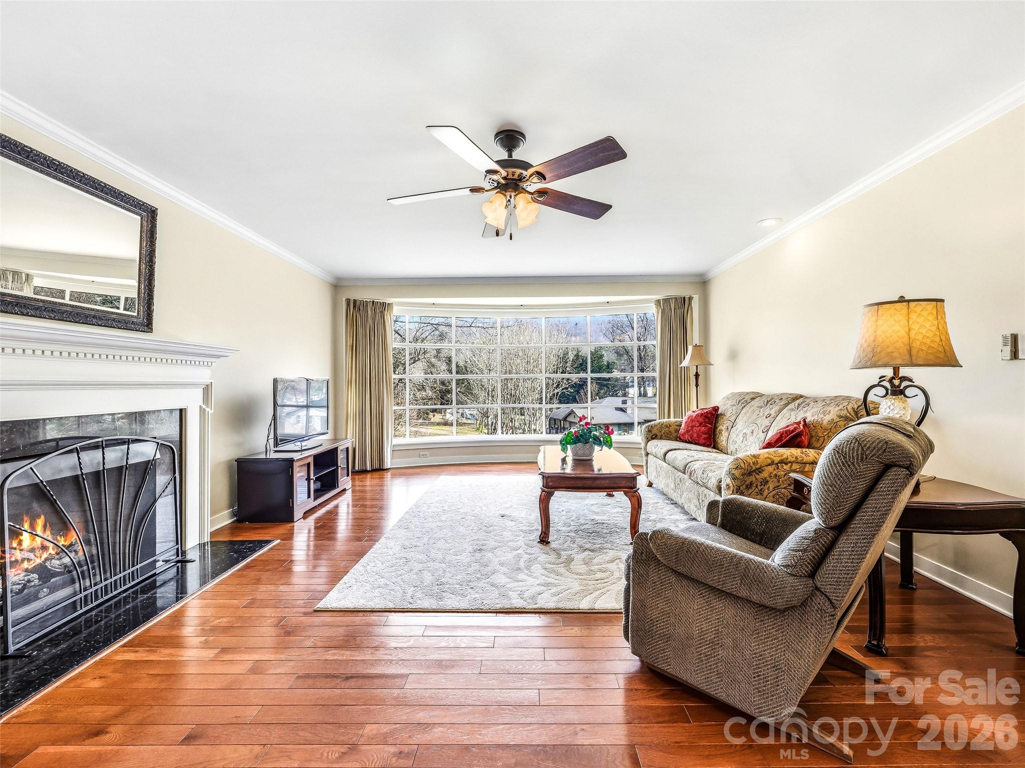 8 N Oak Forest Drive