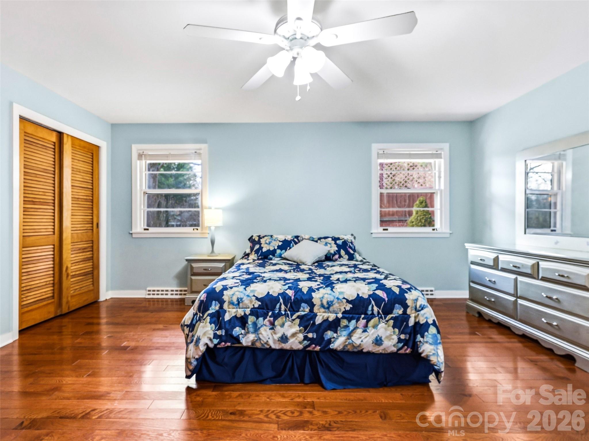 8 N Oak Forest Drive