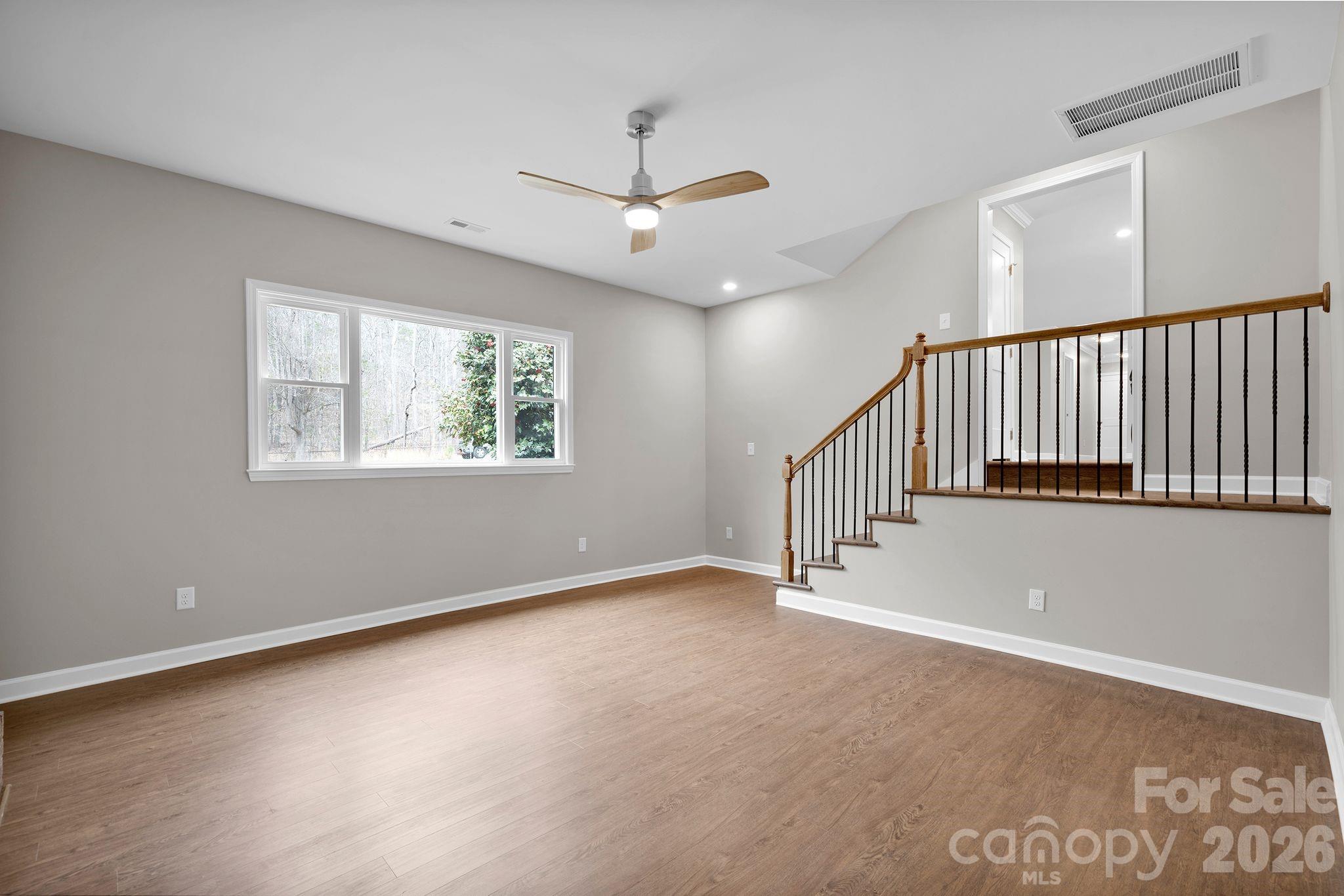 6125 Holland Drive Unit: 6