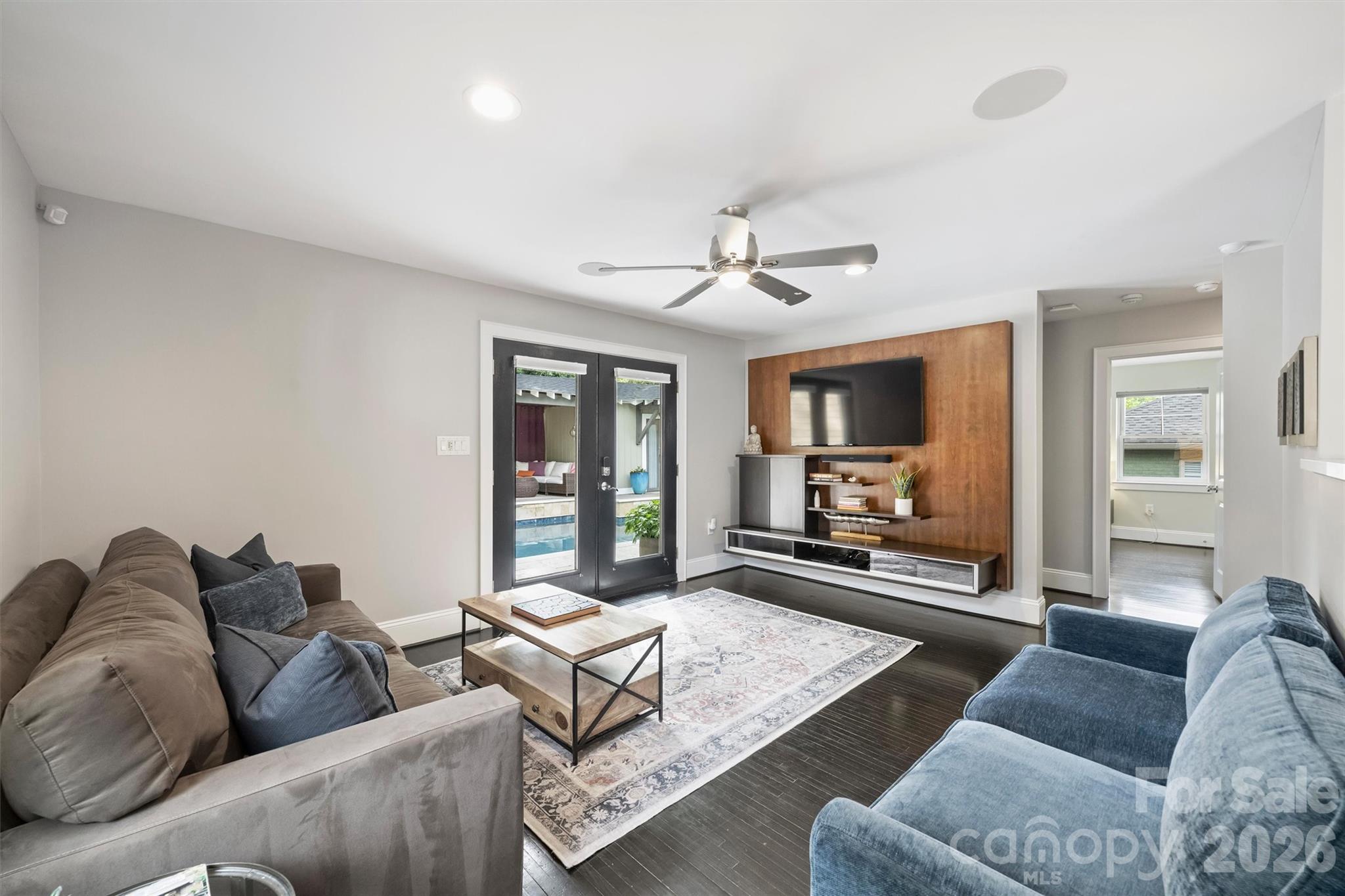 1734 Club Road